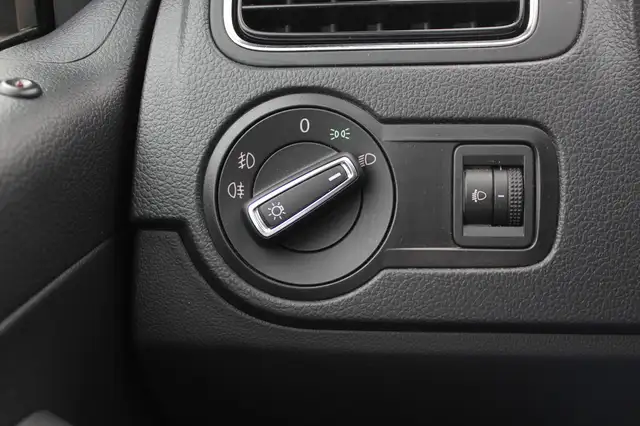 Volkswagen Polo view 19
