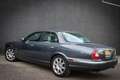 Jaguar XJ 4.2 V8 Executive Net binnen; Jouw droomauto? Grijs - thumbnail 2