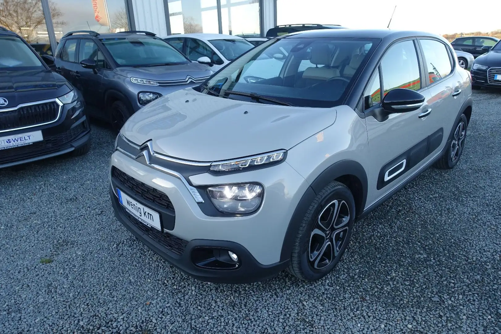 Citroen C3 1.2 110PS Aut. KAM LED APP ALU Insp+TÜV Neu Weiß - 2