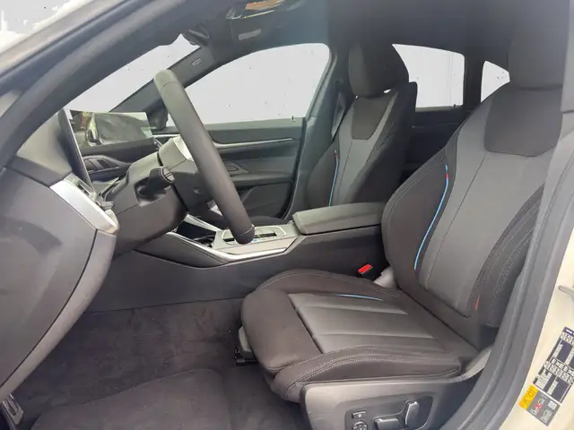 BMW I4 view 8