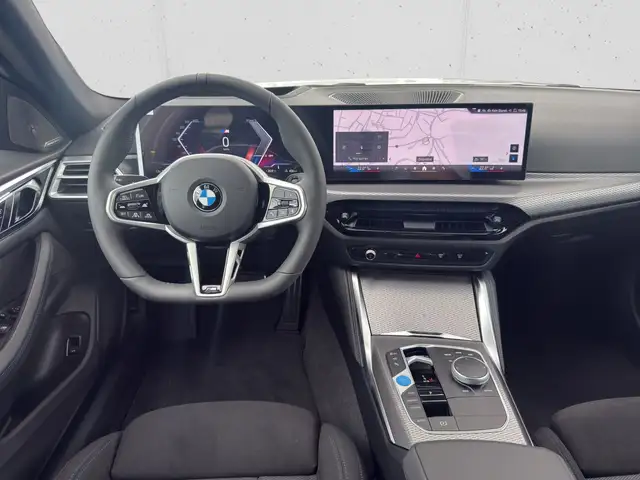 BMW I4 view 12
