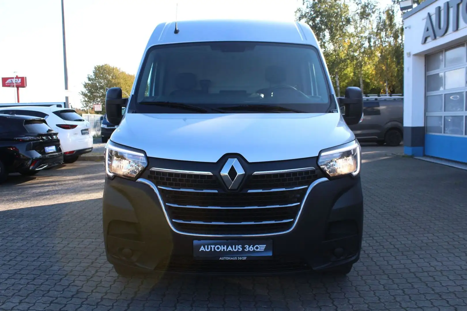 Renault Master L2H2 1.Hand AHK Klima Silber - 2