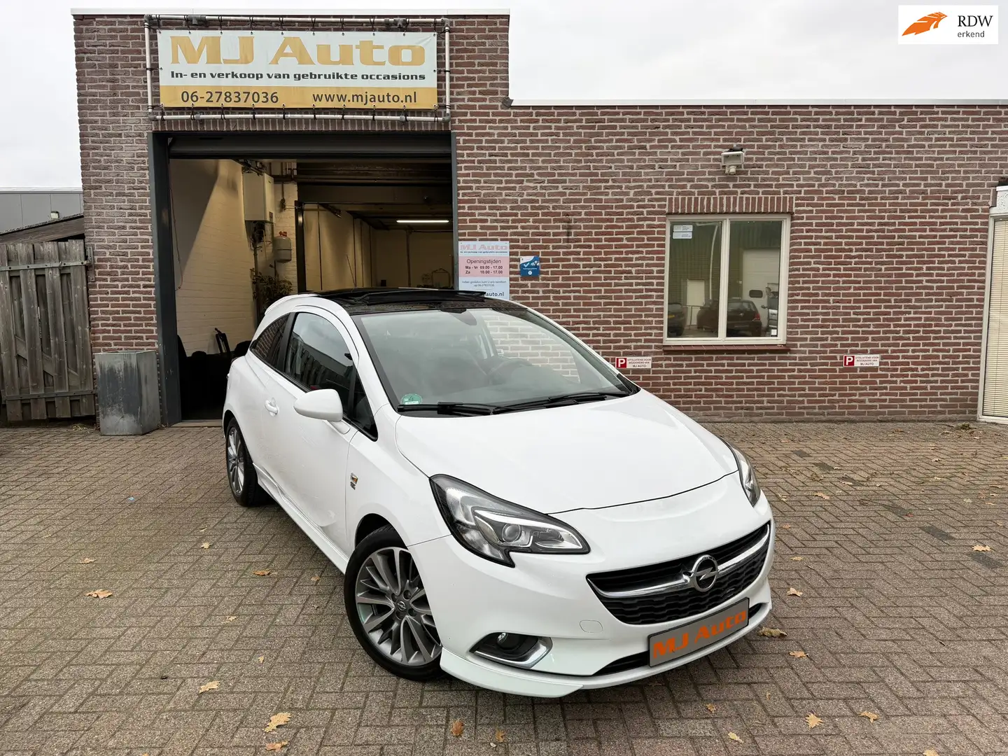 Opel Corsa 1.4 Innovation OPC panoramadak cruise control Blanc - 1