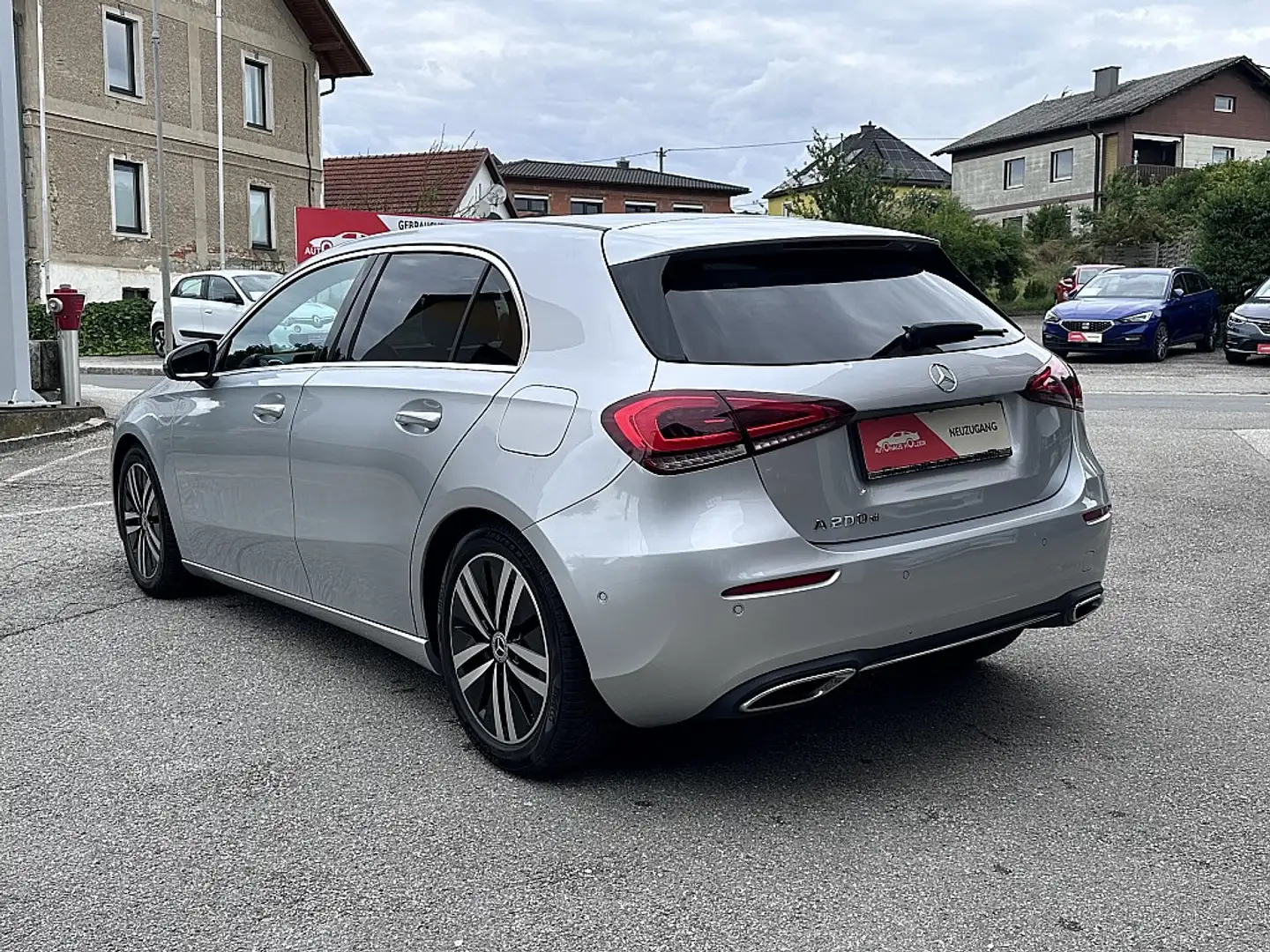 Mercedes-Benz A 200 d Aut. Advantage *LED High Perf., Leder, Rü.Kam* Silber - 2