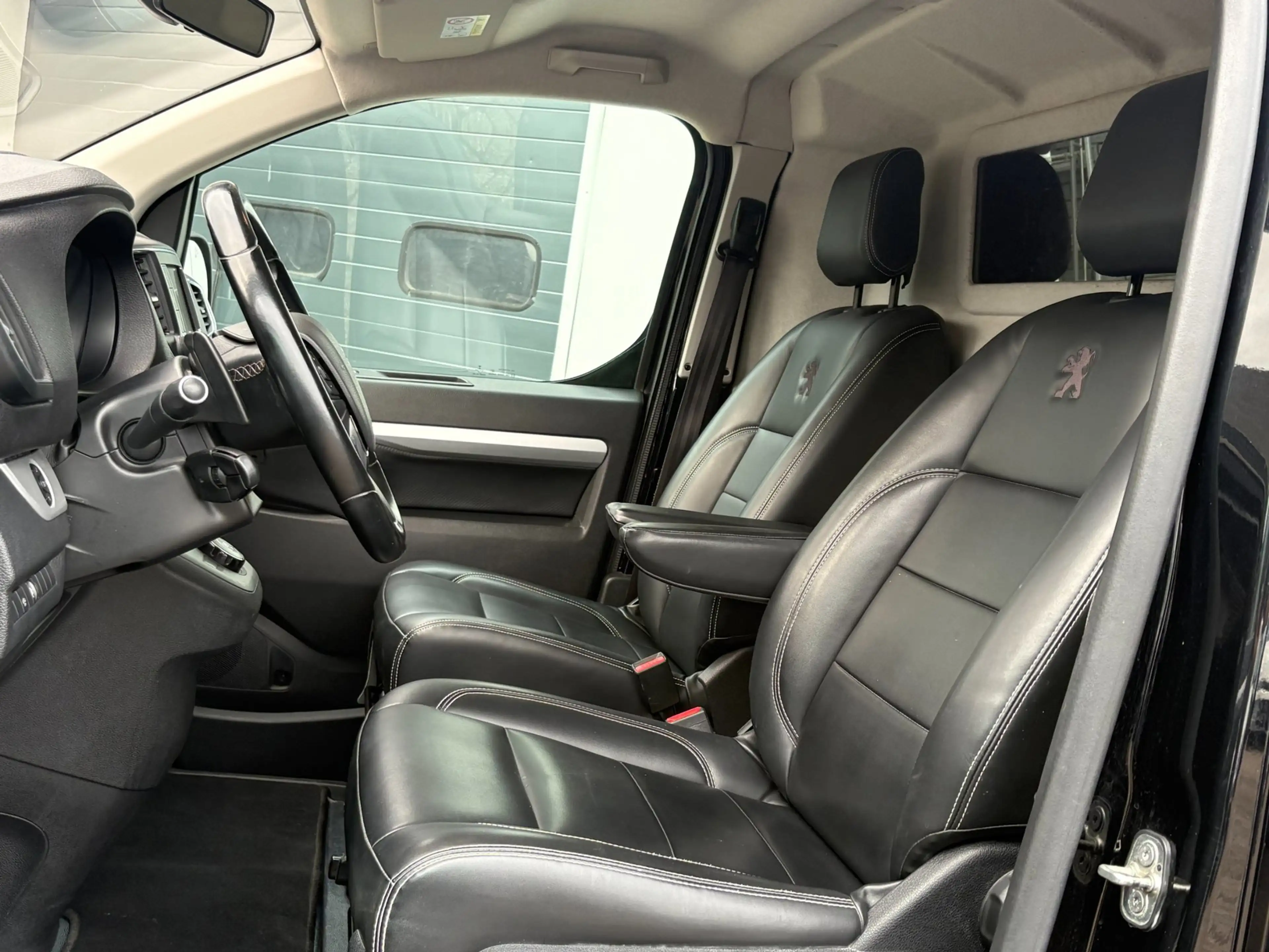 Peugeot Expert 2.0BlueHDI 180pk Autom. SPORT ED. Camera Carplay — photo 3