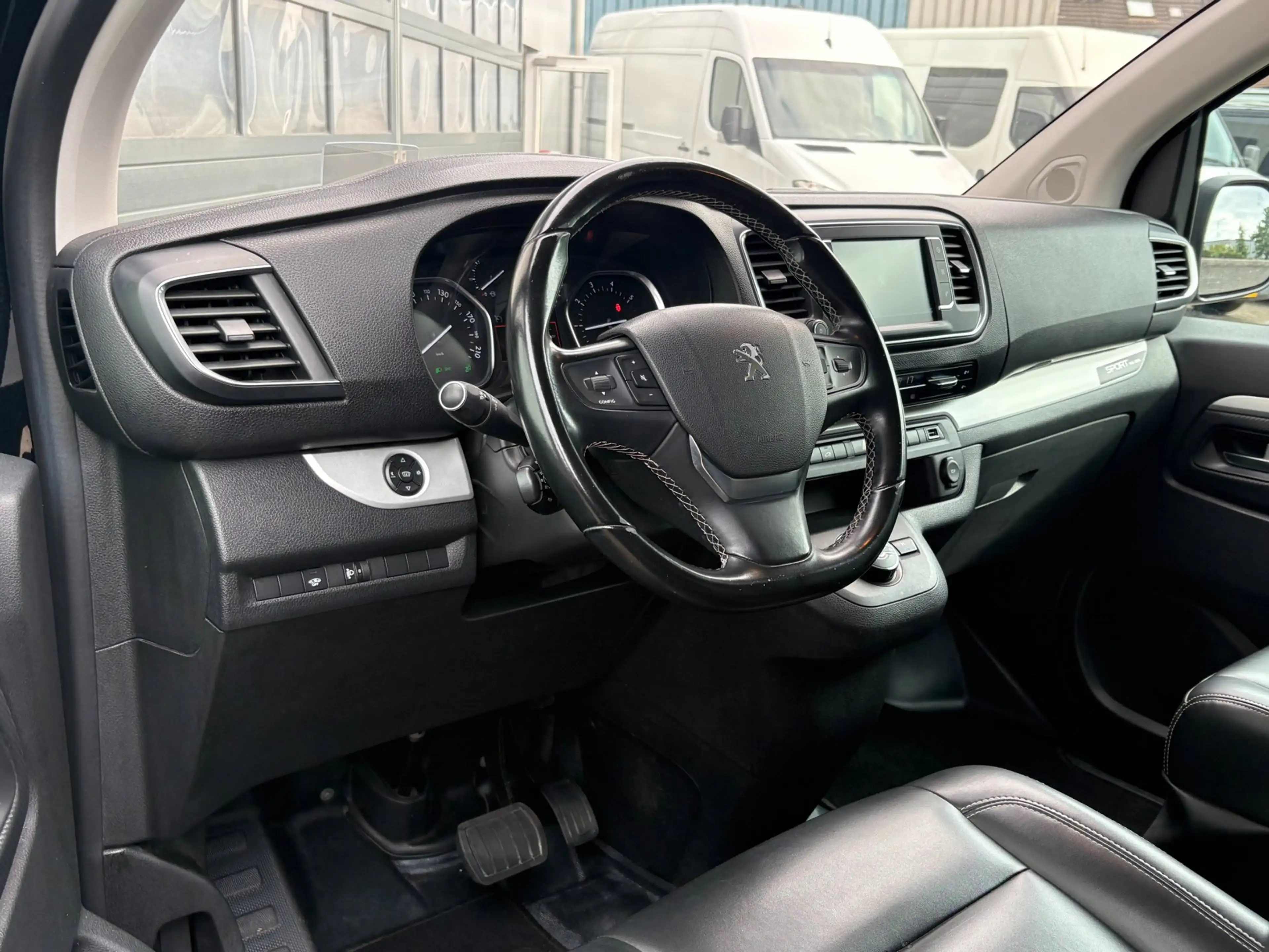 Peugeot Expert 2.0BlueHDI 180pk Autom. SPORT ED. Camera Carplay — photo 2