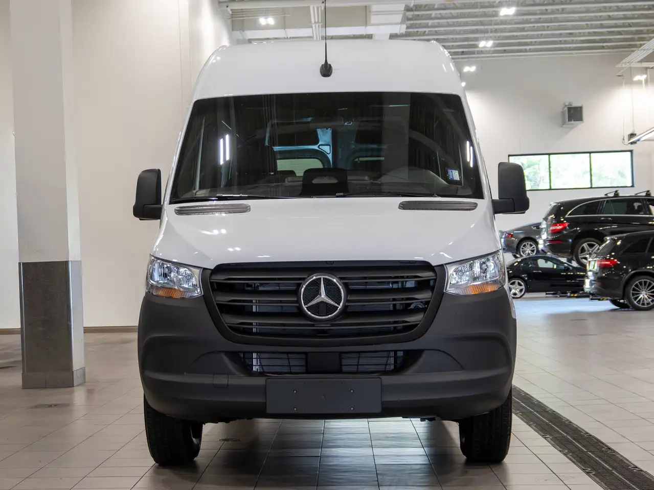 Mercedes-Benz Sprinter снимка Mercedes-Benz Sprinter