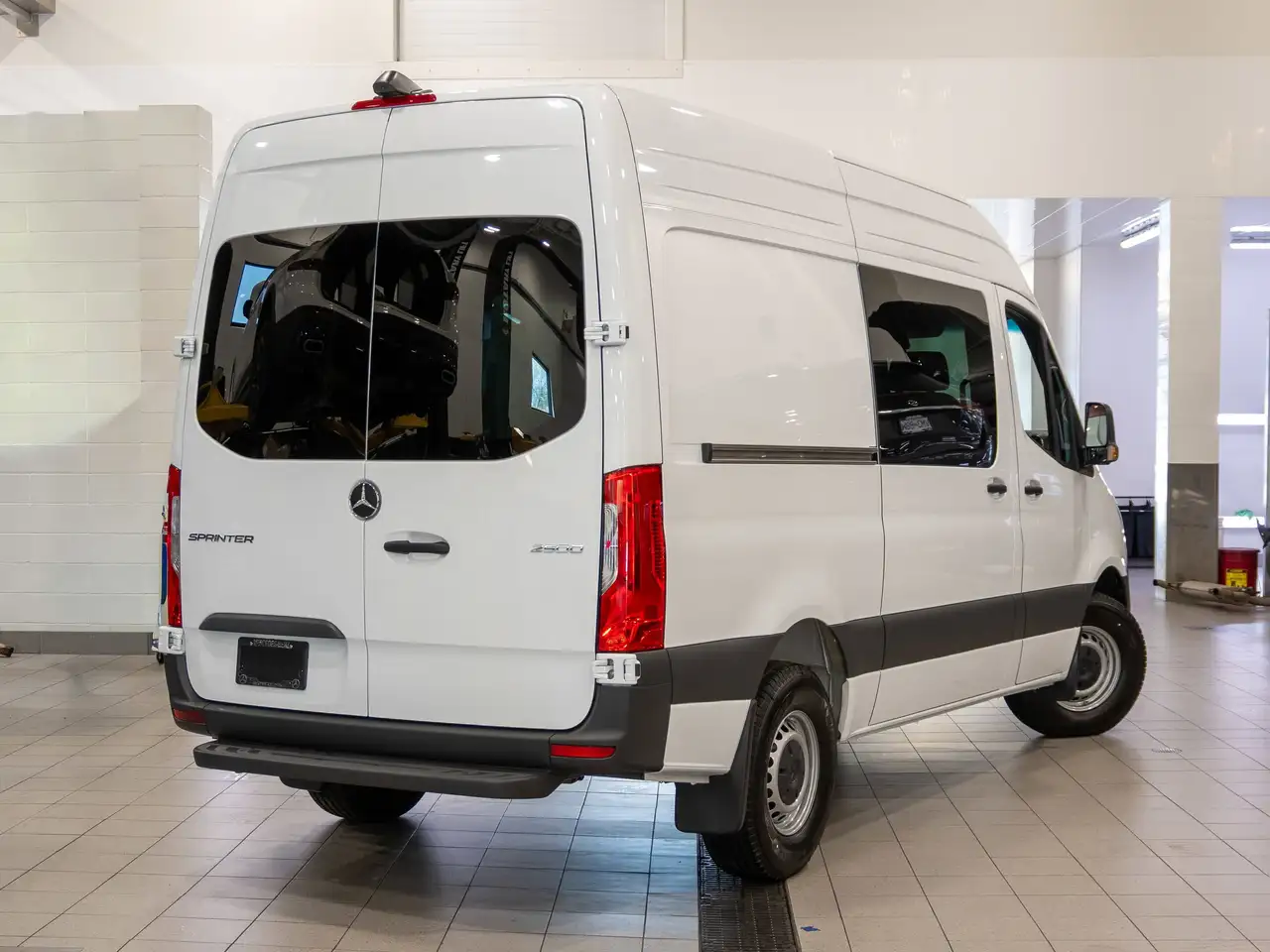 Mercedes-Benz Sprinter снимка Mercedes-Benz Sprinter