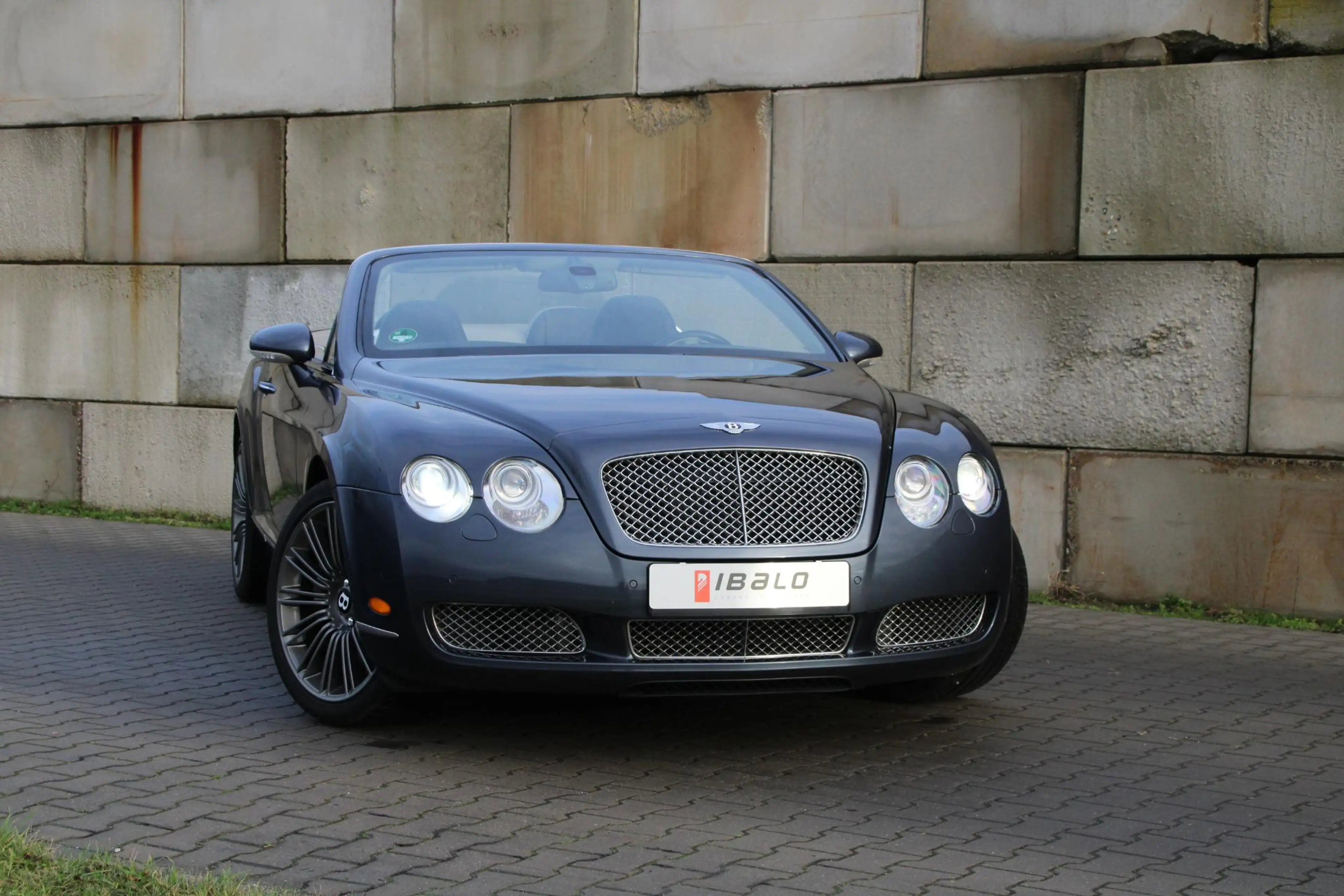 Bentley Continental GTC 6.0 W12 | 20" Speed | Diamond Stitching | — photo 43
