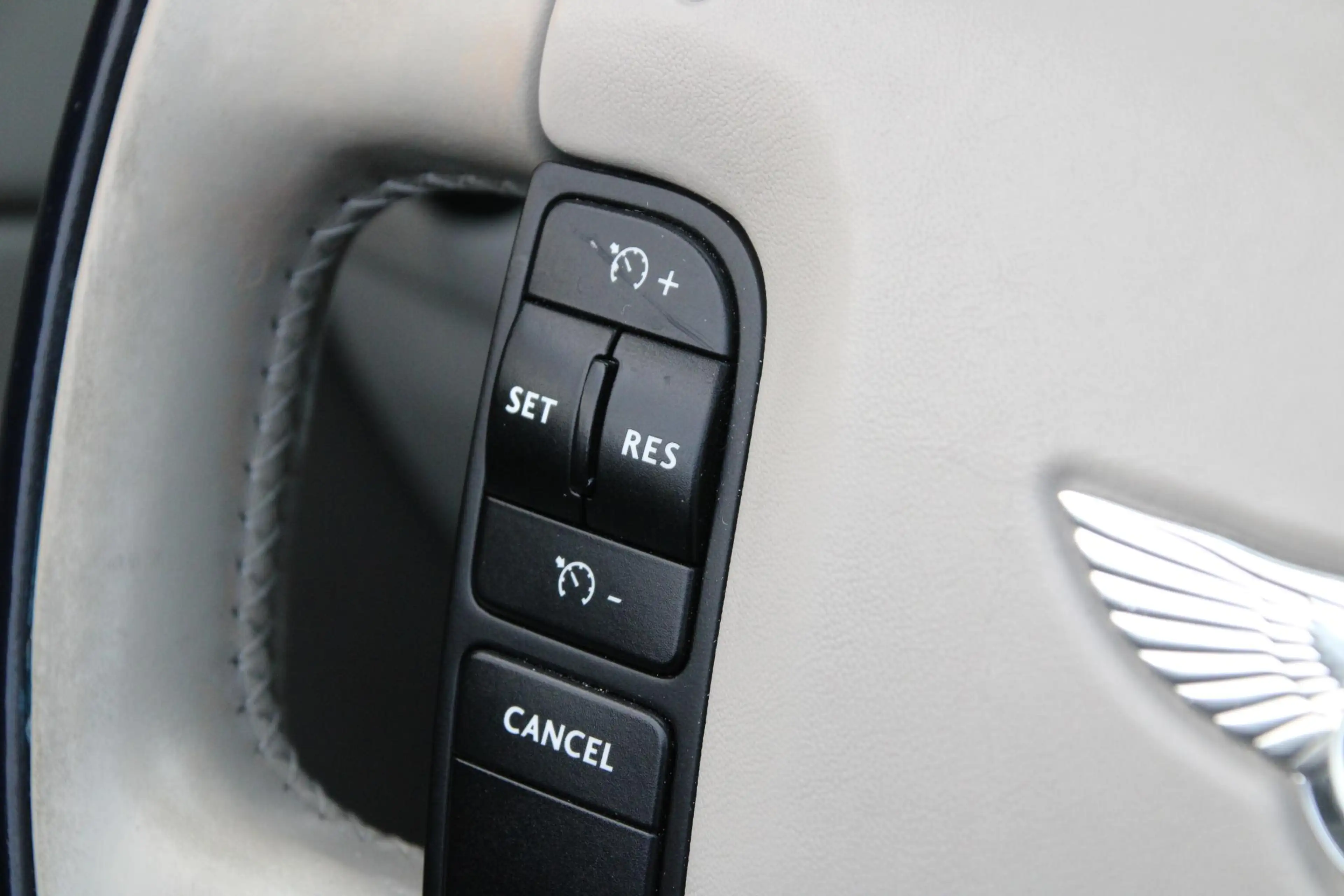 Bentley Continental GTC 6.0 W12 | 20" Speed | Diamond Stitching | — photo 39