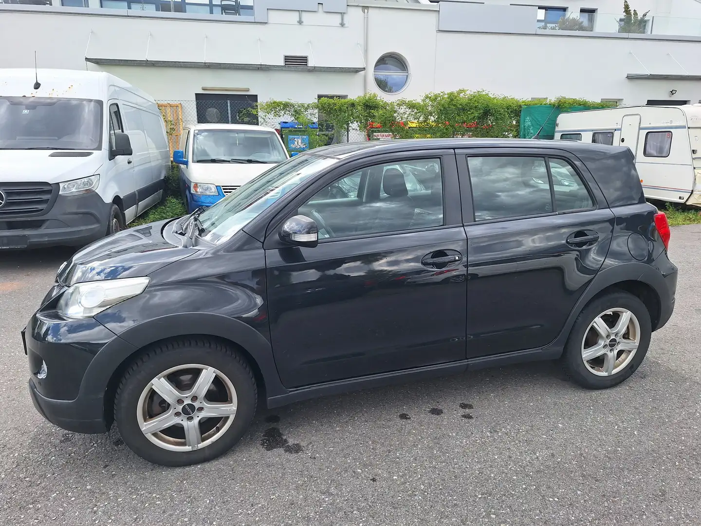 Toyota Urban Cruiser 1,4D-D AWD Schwarz - 2