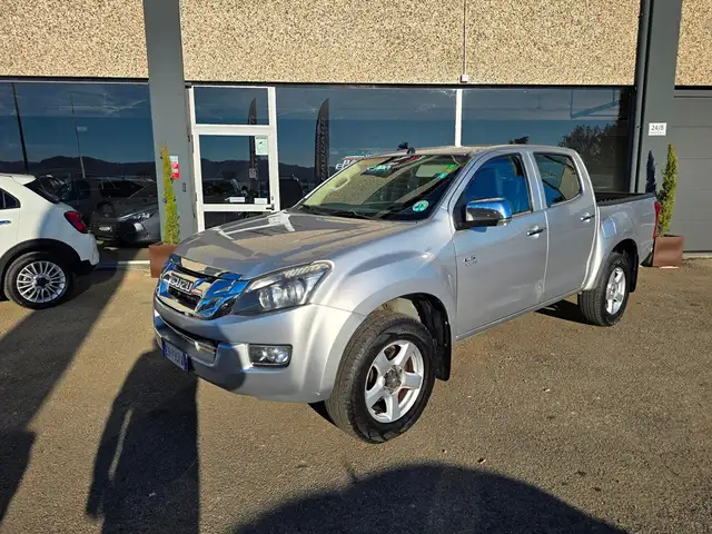 Isuzu D-Max D-Max 2.5 TDI 163CV CREW CAB LS SOLAR 4X4