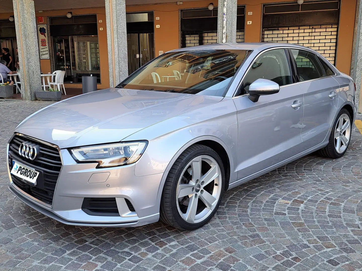 Audi A3 Sedan 2.0 tdi Design 150cv s-tronic 7m Gris - 2