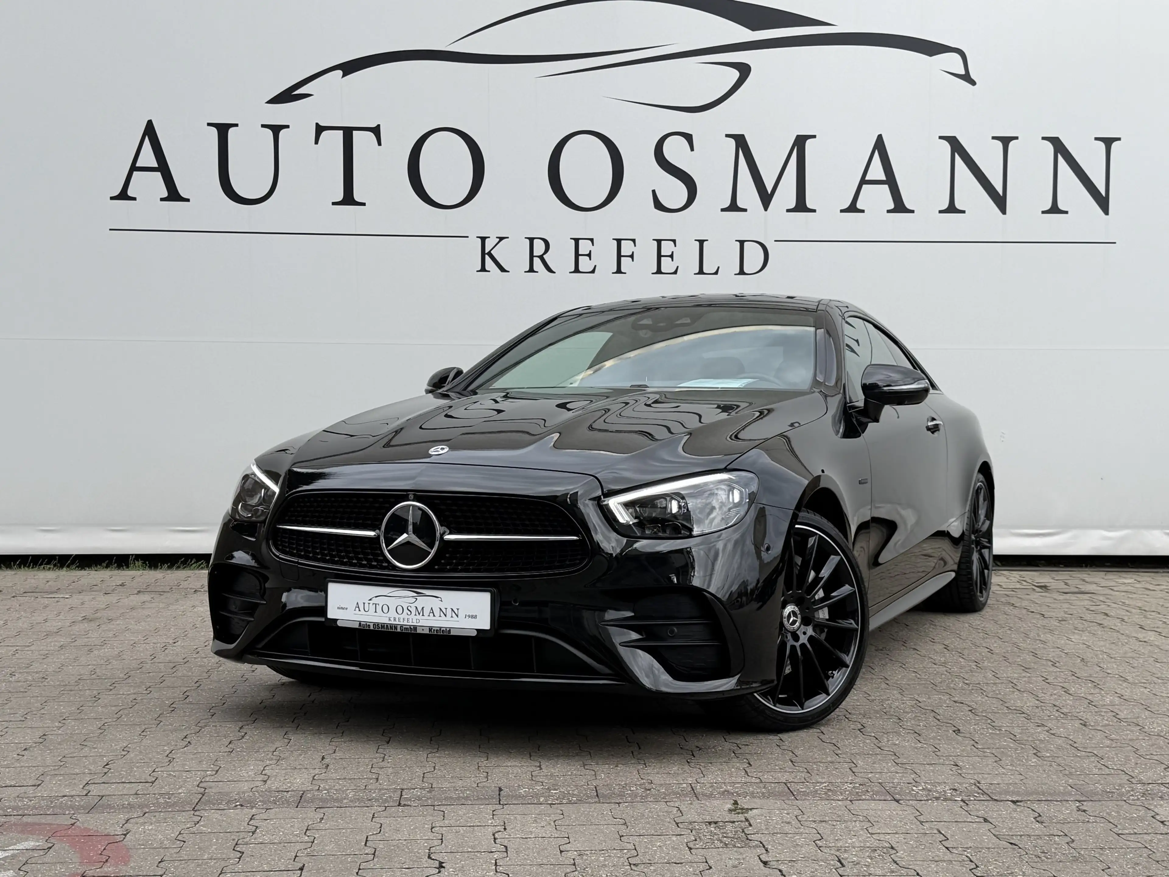 Mercedes-Benz E 400 d Coupe 4Matic Night Edition AMG LINE — photo 2