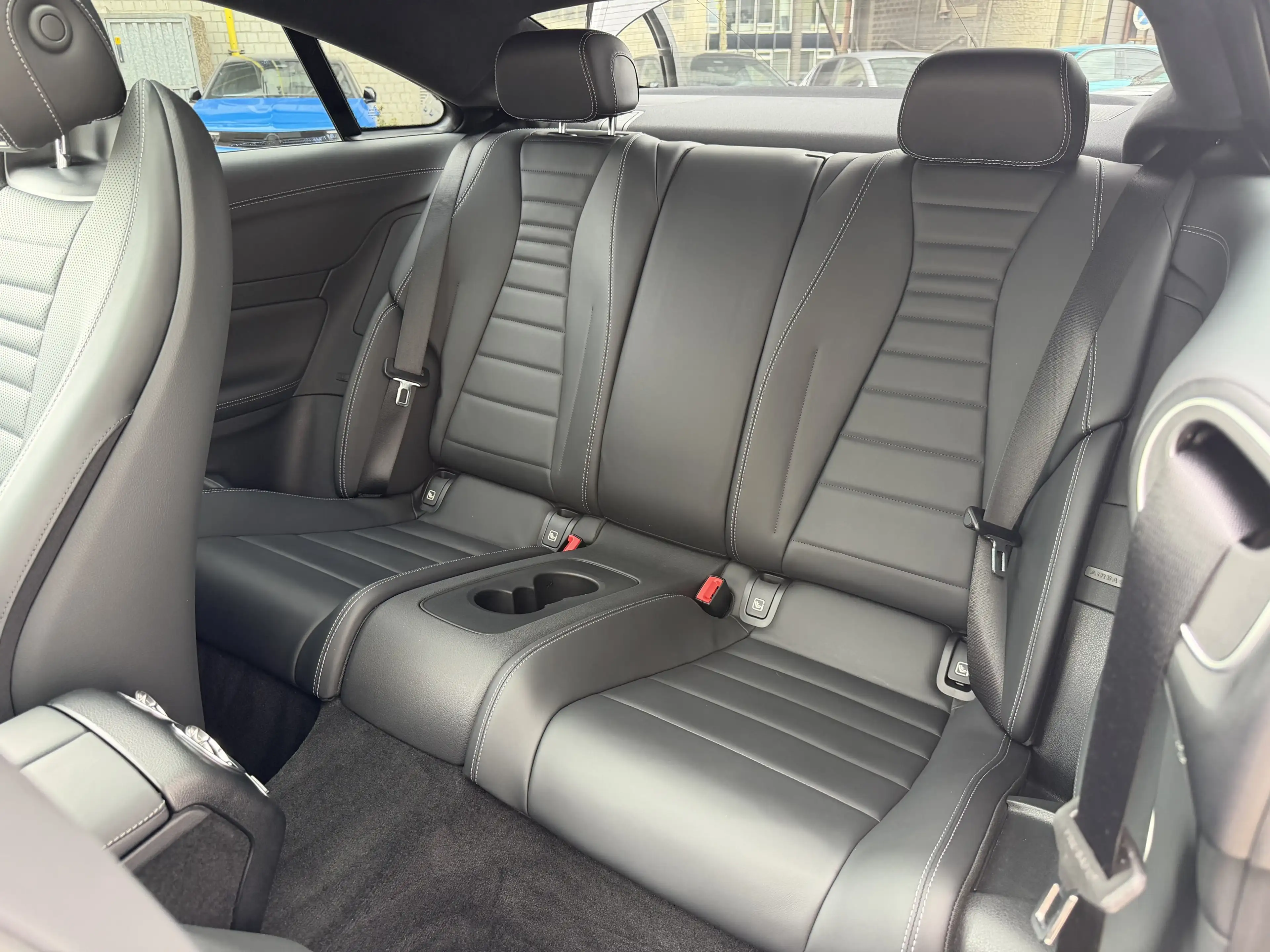 Mercedes-Benz E 400 d Coupe 4Matic Night Edition AMG LINE — photo 11