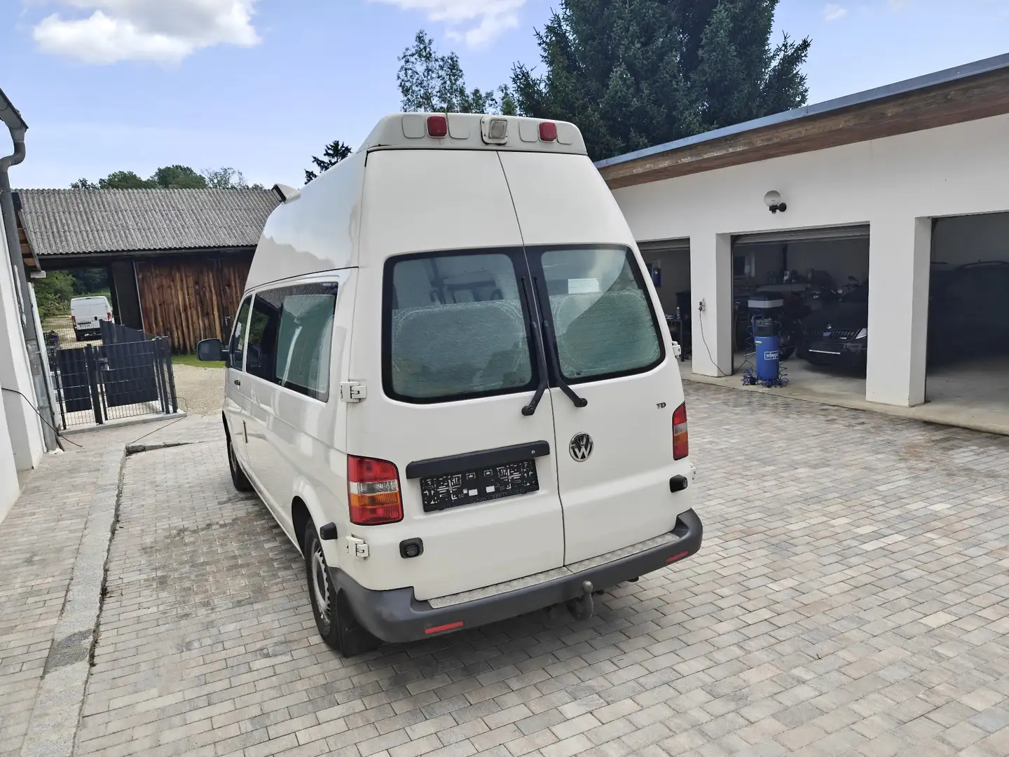 Volkswagen T5 Transporter HD-Kastenwagen LR 2,5 TDI D-PF - 2