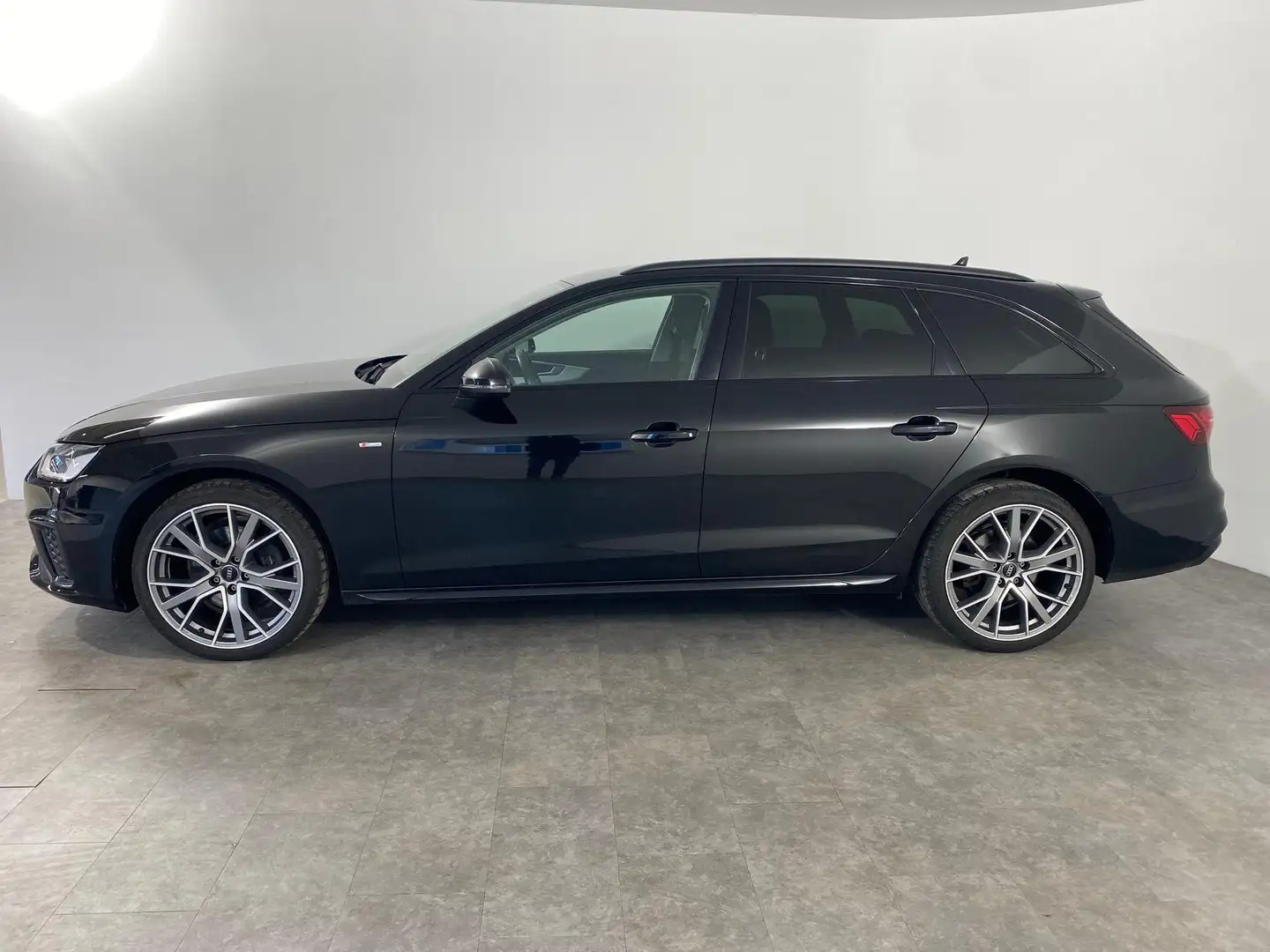 Audi A4 Avant 35 2.0 TDI S line LED*NAVI*RFK 120 kW (16... Schwarz - 2