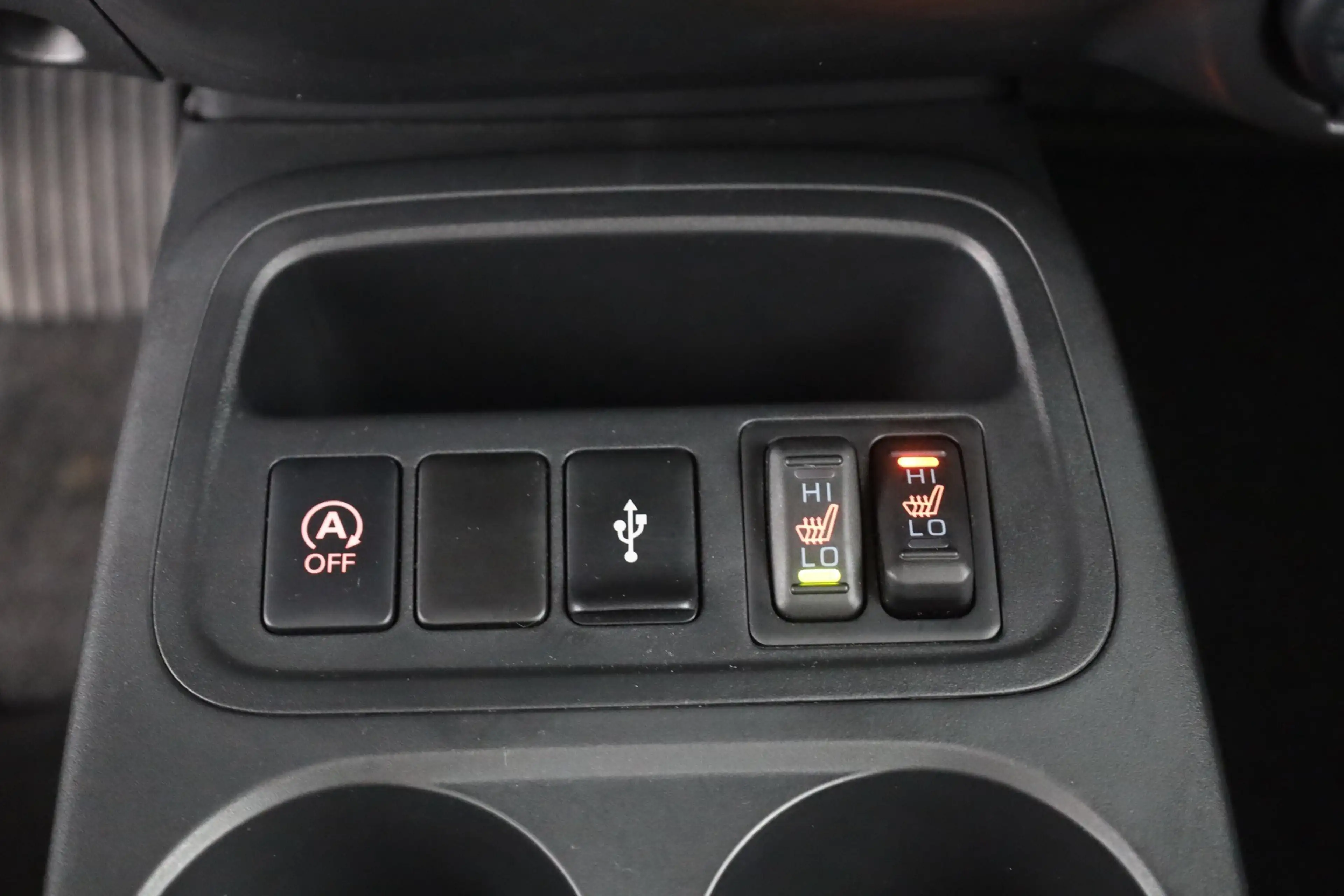 Mitsubishi Space Star 1.2 Aut. Spirit+ Sitzheizung Navi DAB — photo 13