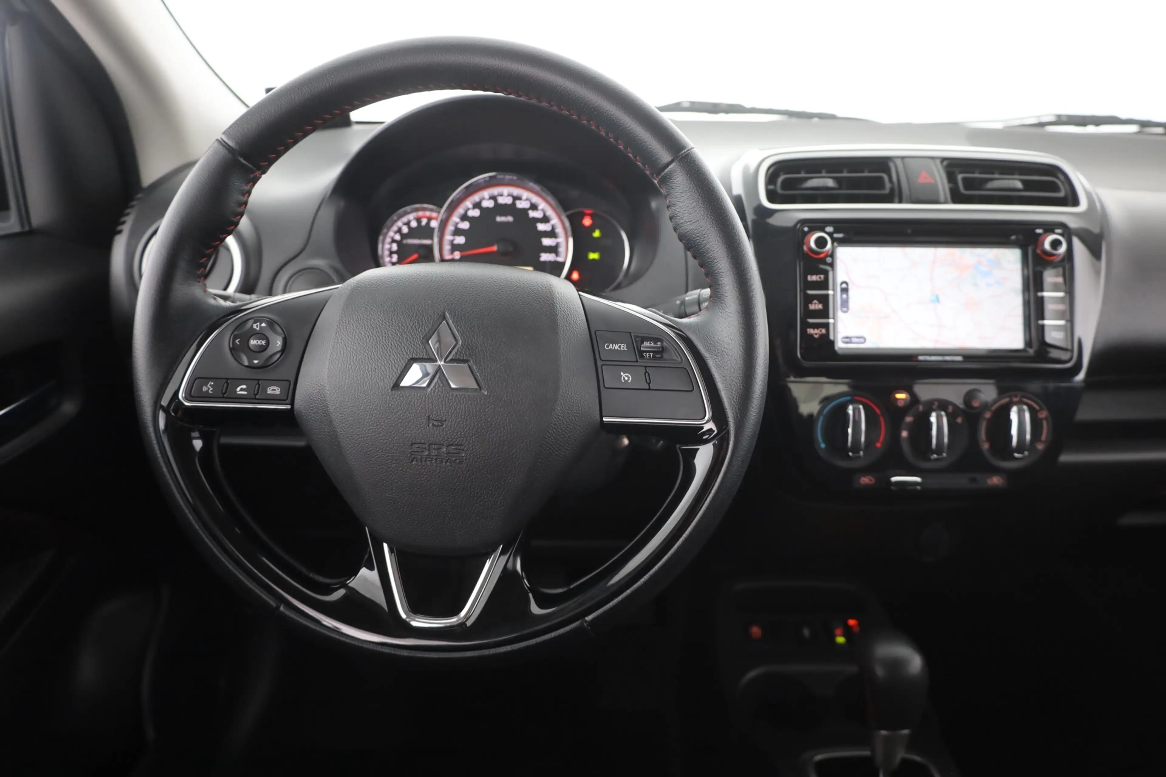 Mitsubishi Space Star 1.2 Aut. Spirit+ Sitzheizung Navi DAB — photo 10