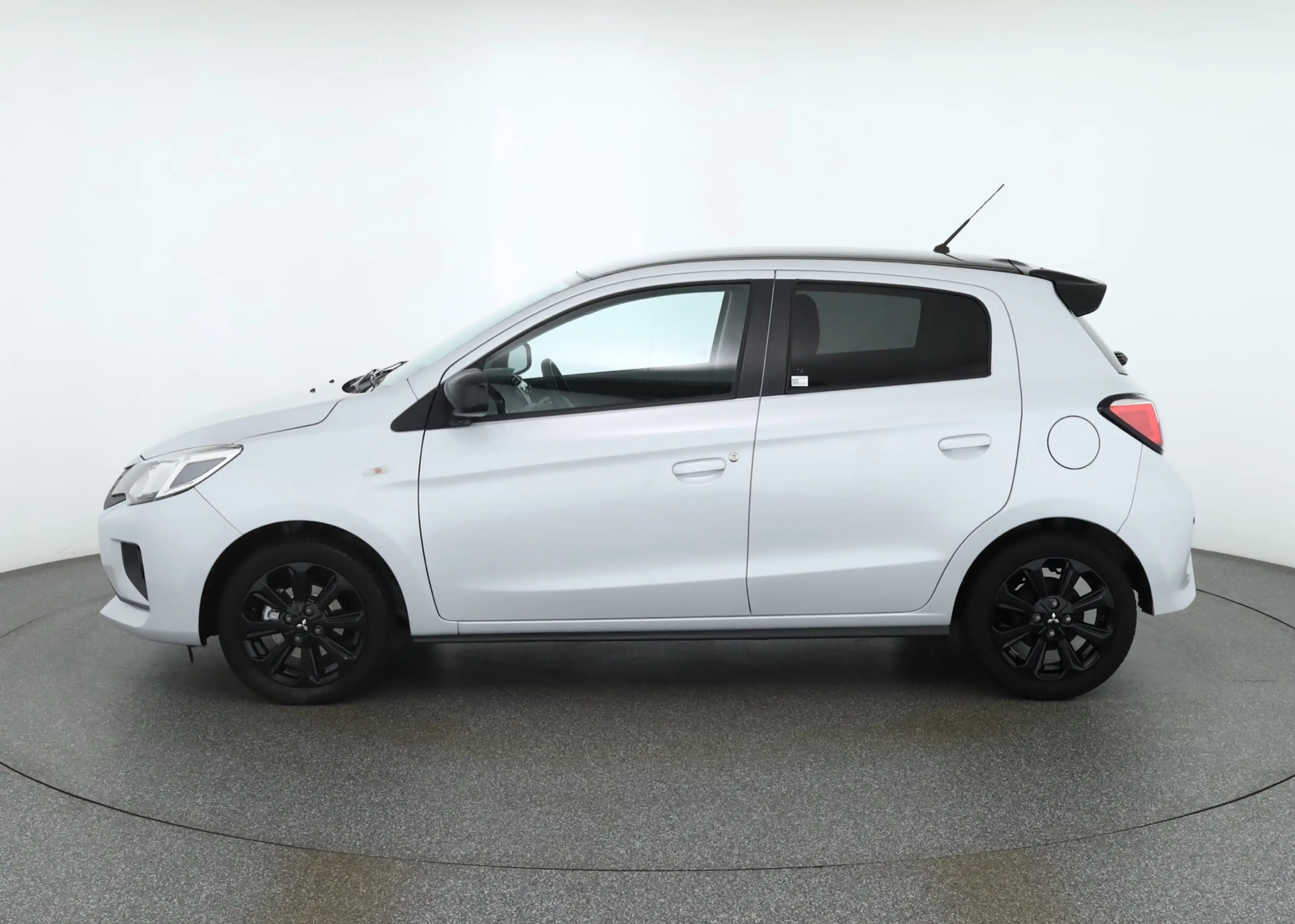 Mitsubishi Space Star 1.2 Aut. Spirit+ Sitzheizung Navi DAB — photo 2