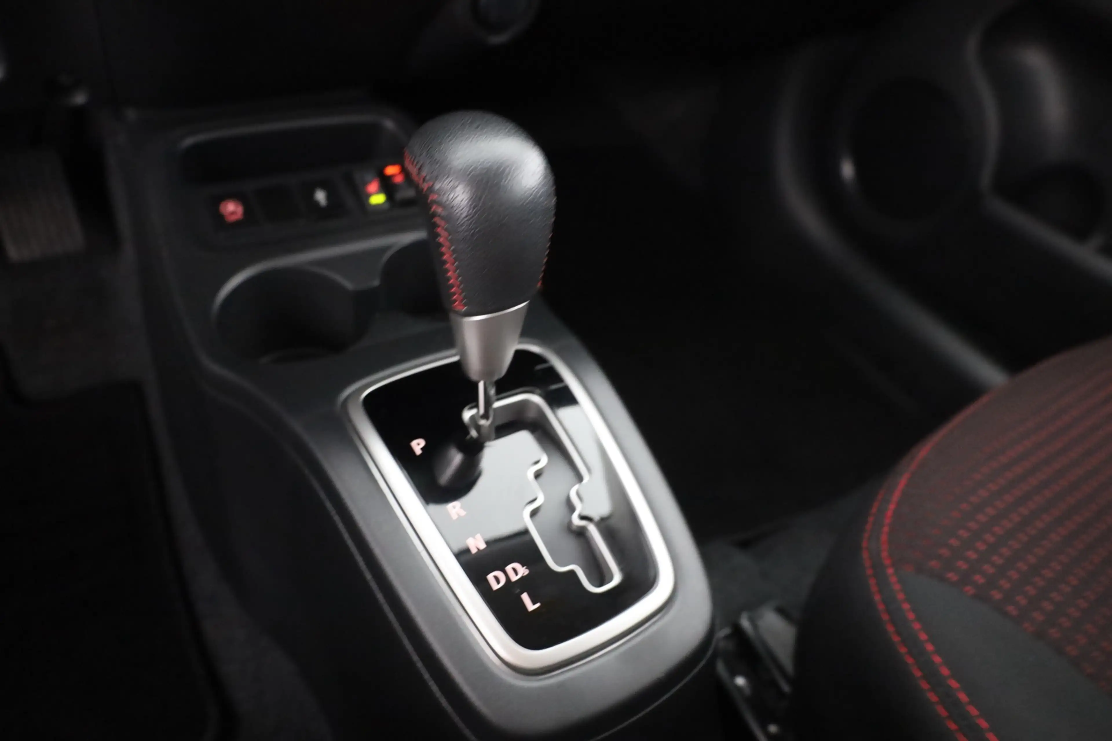 Mitsubishi Space Star 1.2 Aut. Spirit+ Sitzheizung Navi DAB — photo 14