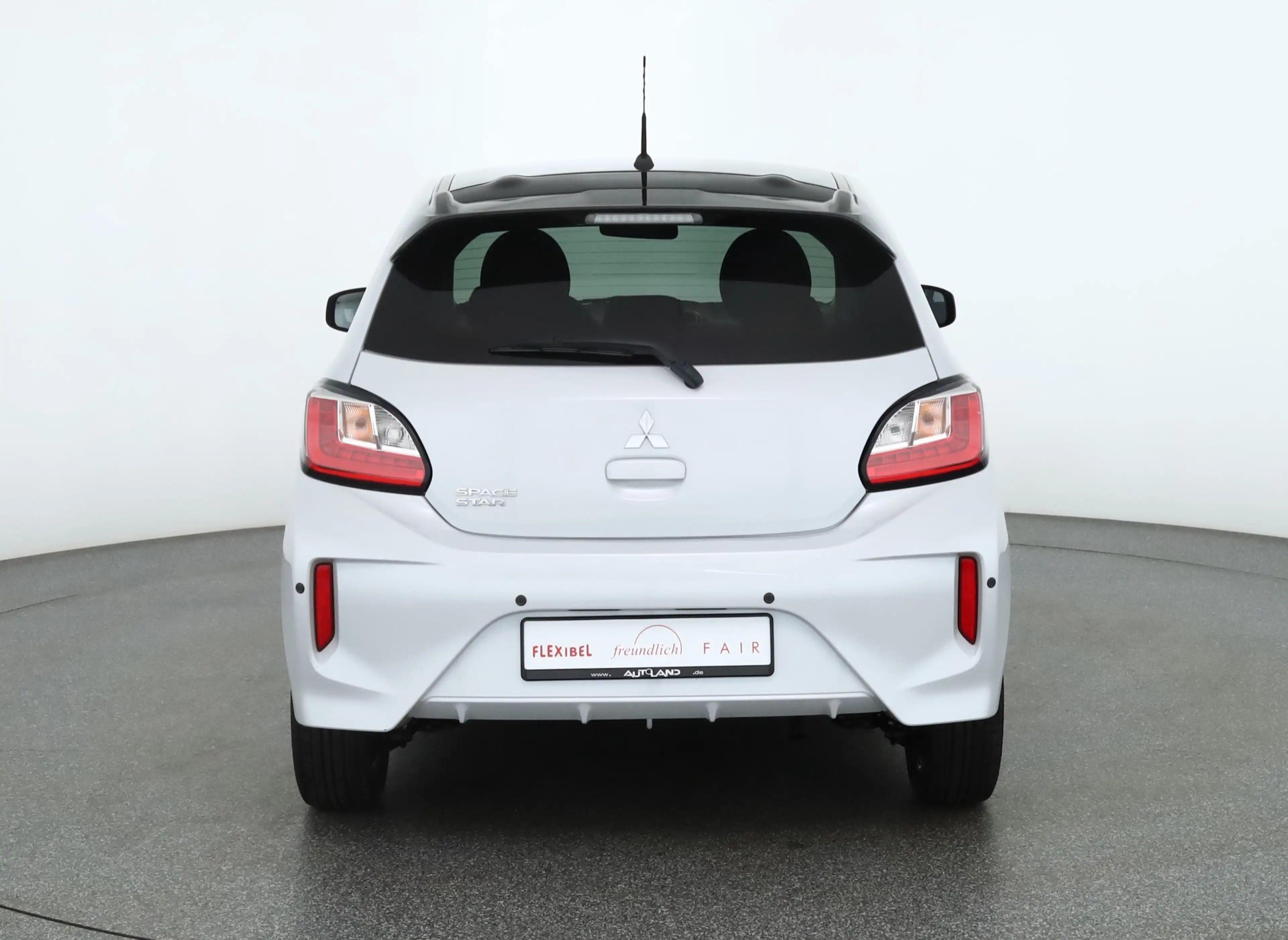 Mitsubishi Space Star 1.2 Aut. Spirit+ Sitzheizung Navi DAB — photo 4