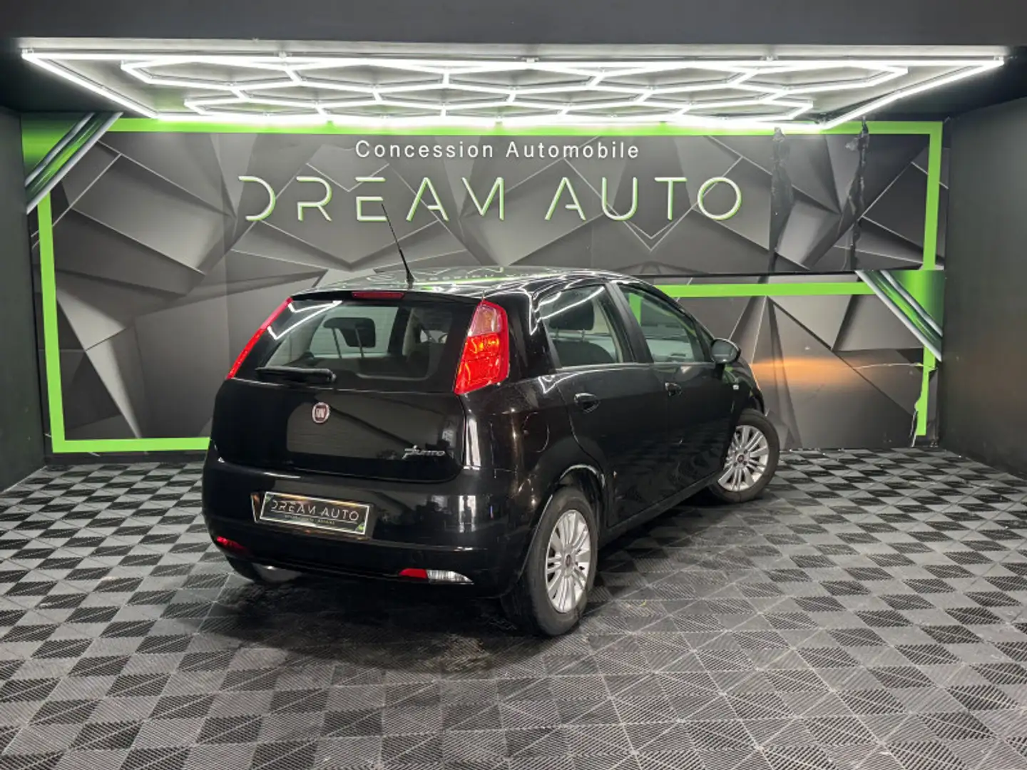 Fiat Punto 1.3 MULTIJET 16V 90CH CULT II 5P Noir - 2