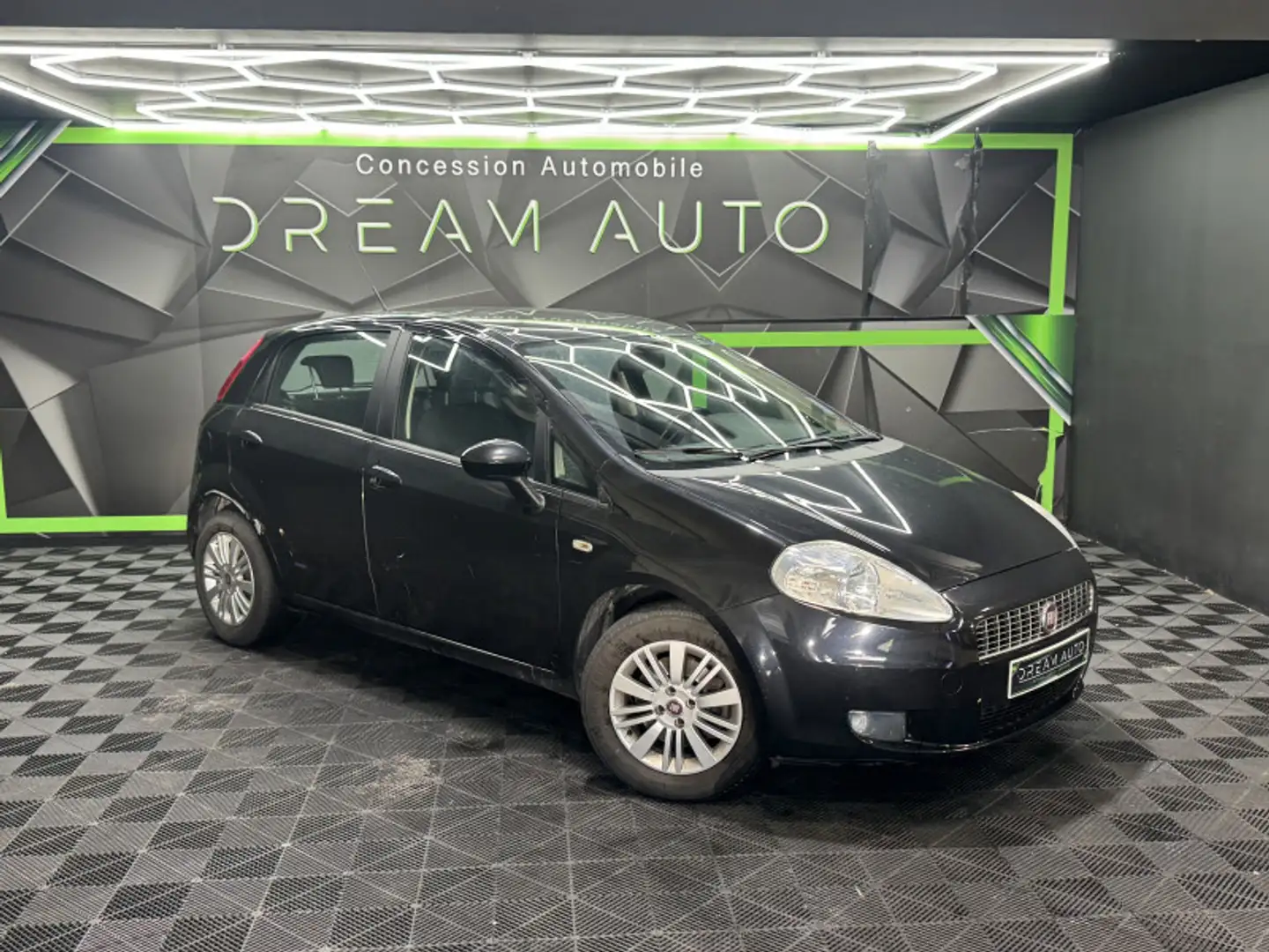 Fiat Punto 1.3 MULTIJET 16V 90CH CULT II 5P Noir - 1