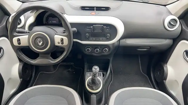 Renault Twingo view 11