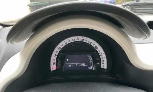 Renault Twingo view 12