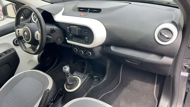 Renault Twingo view 10