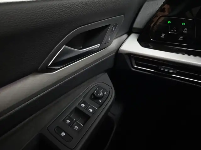 Volkswagen Golf view 15