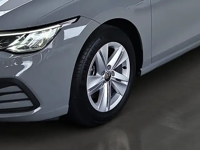 Volkswagen Golf view 11