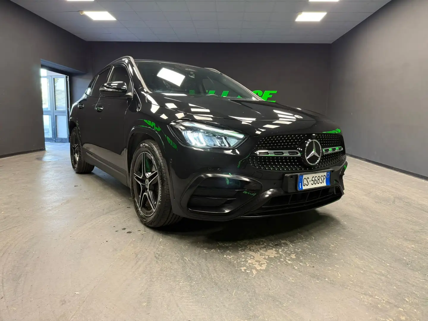 Mercedes-Benz GLA 180 GLA-H247 Premium auto Nero - 1