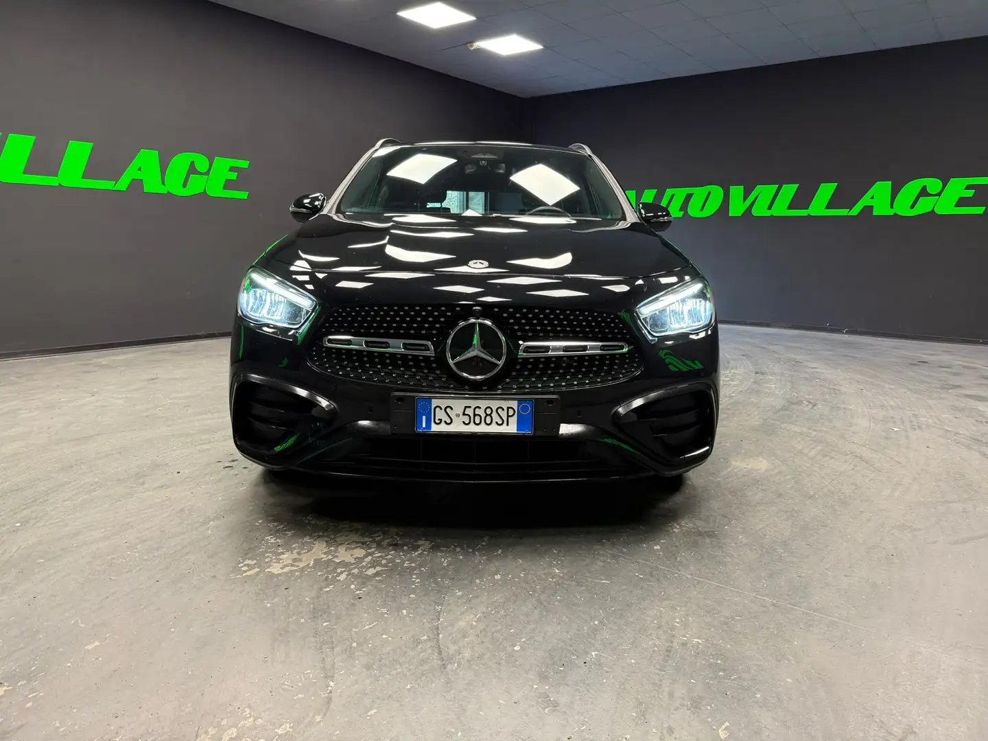 Mercedes-Benz GLA 180 GLA-H247 Premium auto Nero - 2