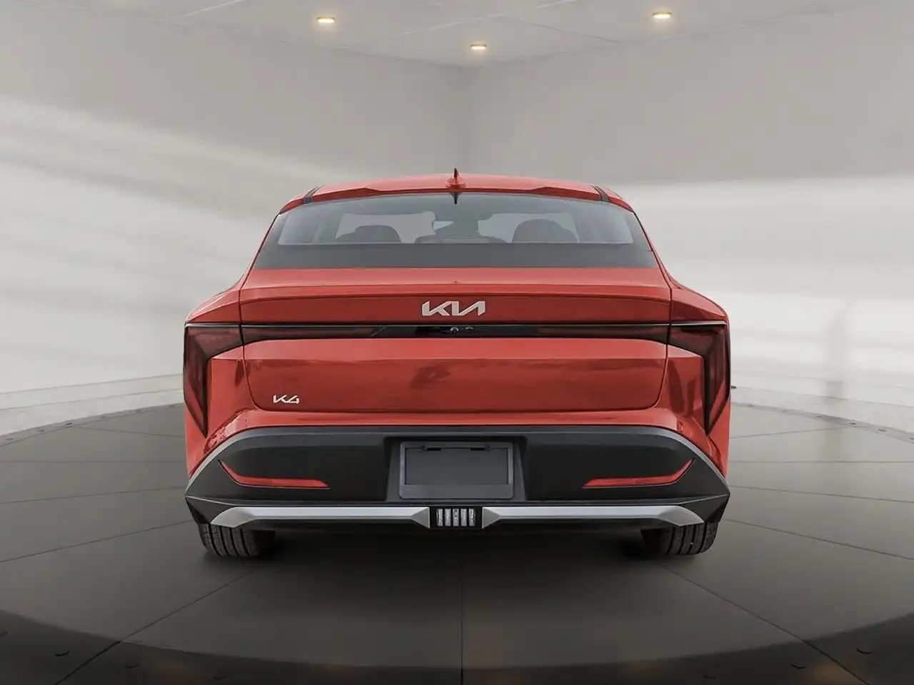 Kia K4 снимка Kia K4