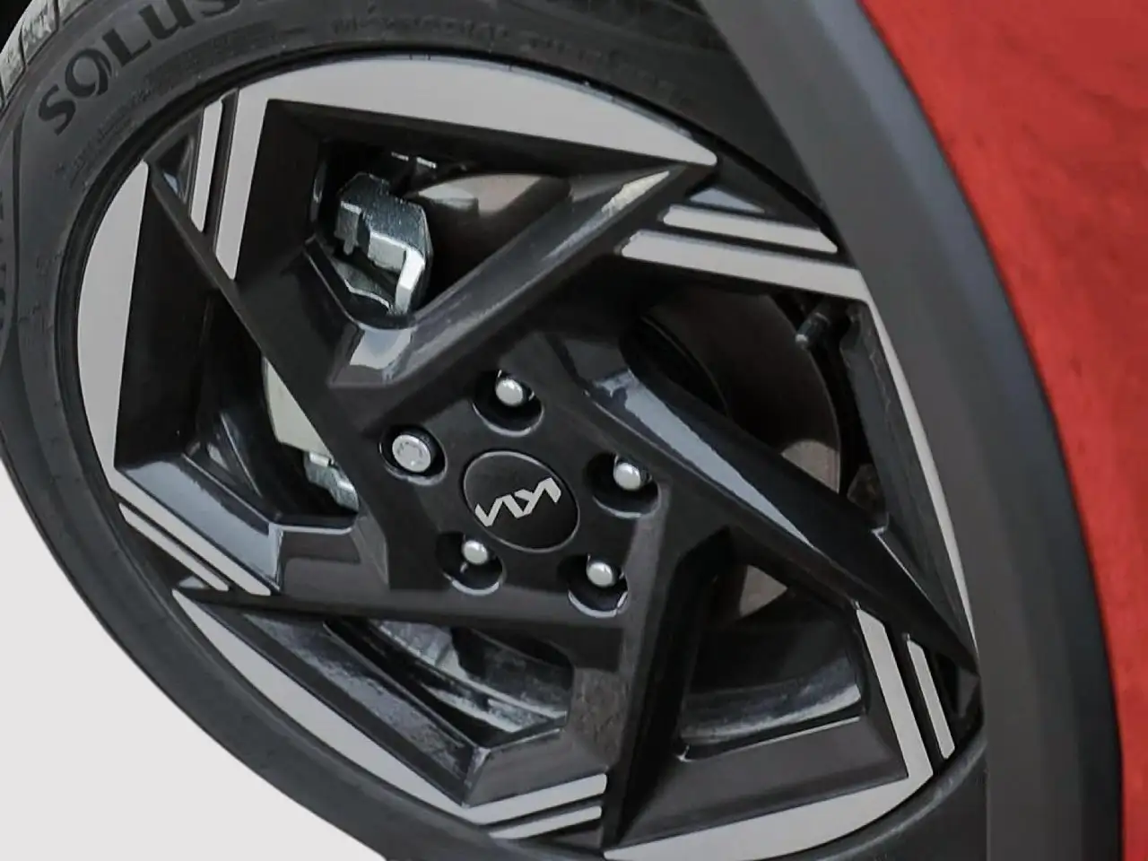 Kia K4 снимка Kia K4