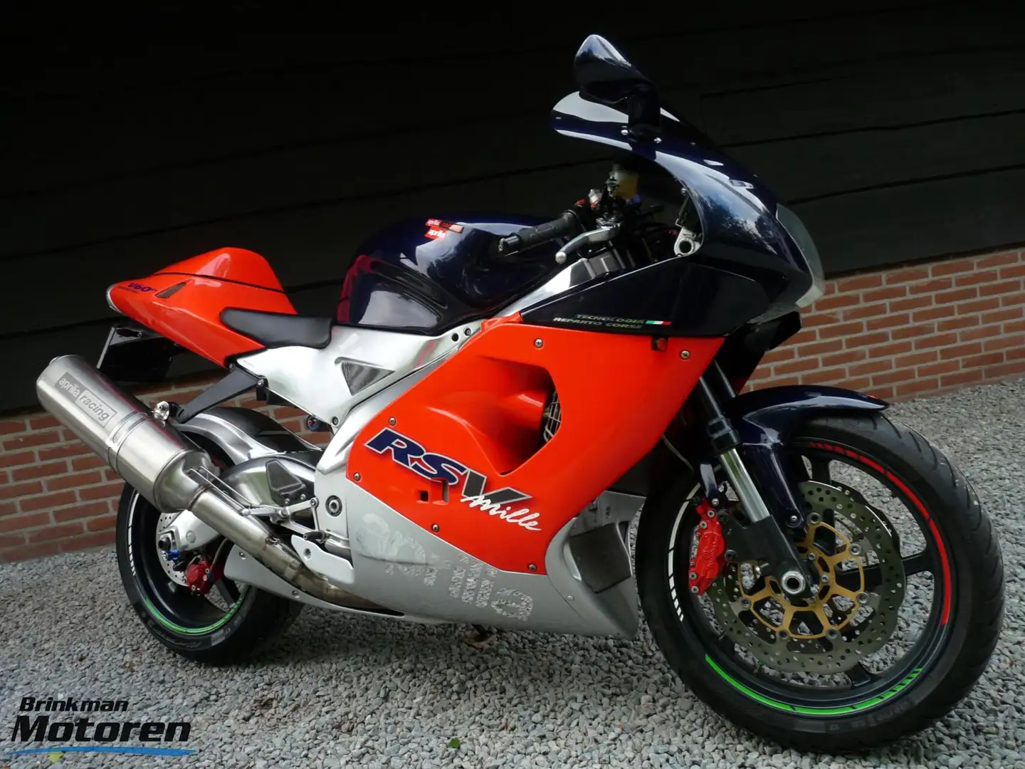Aprilia RSV 1000 - 1