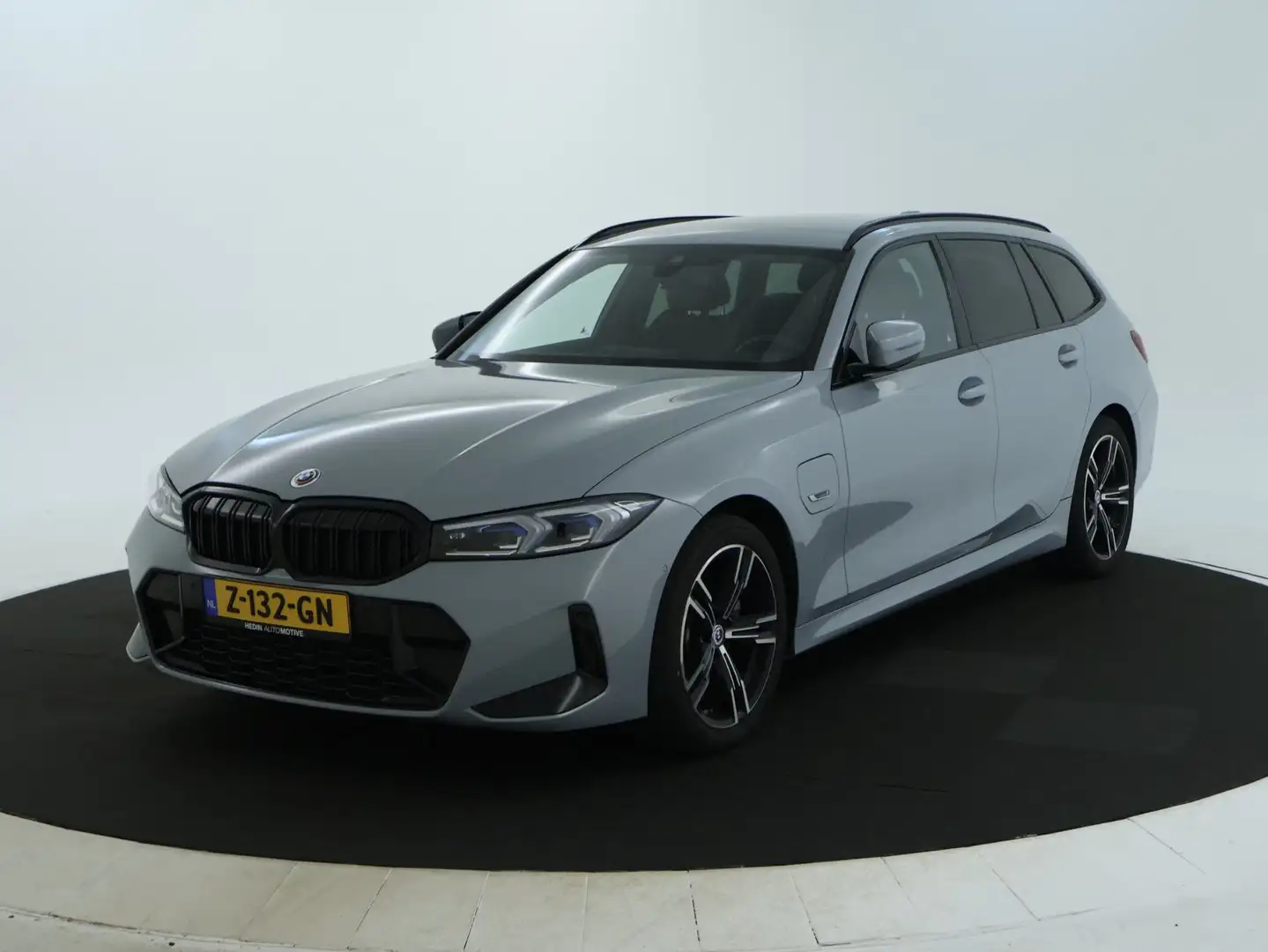 BMW 330 Grijs - 1