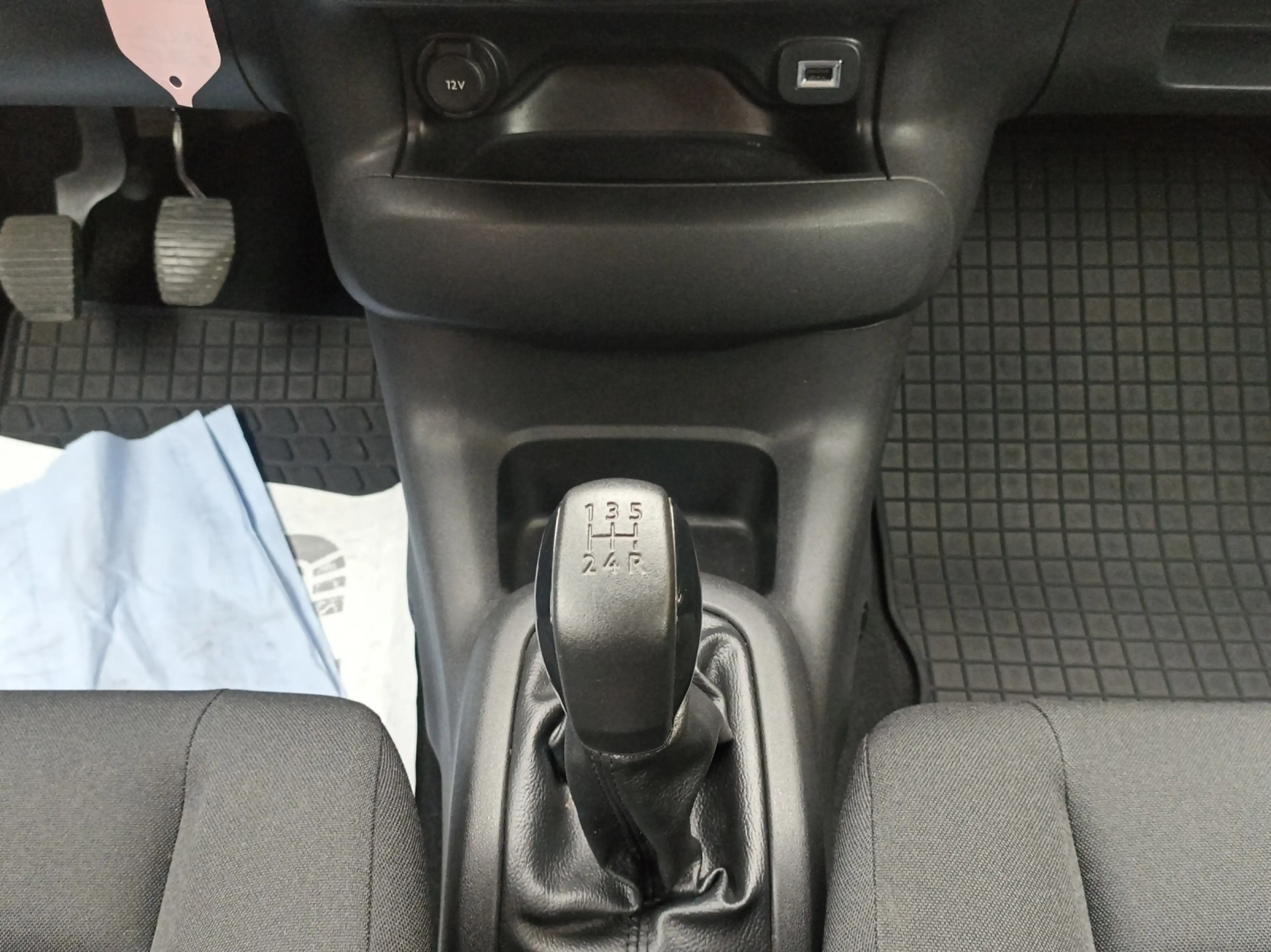 Citroen C4 Cactus VTi 82 Feel — photo 11