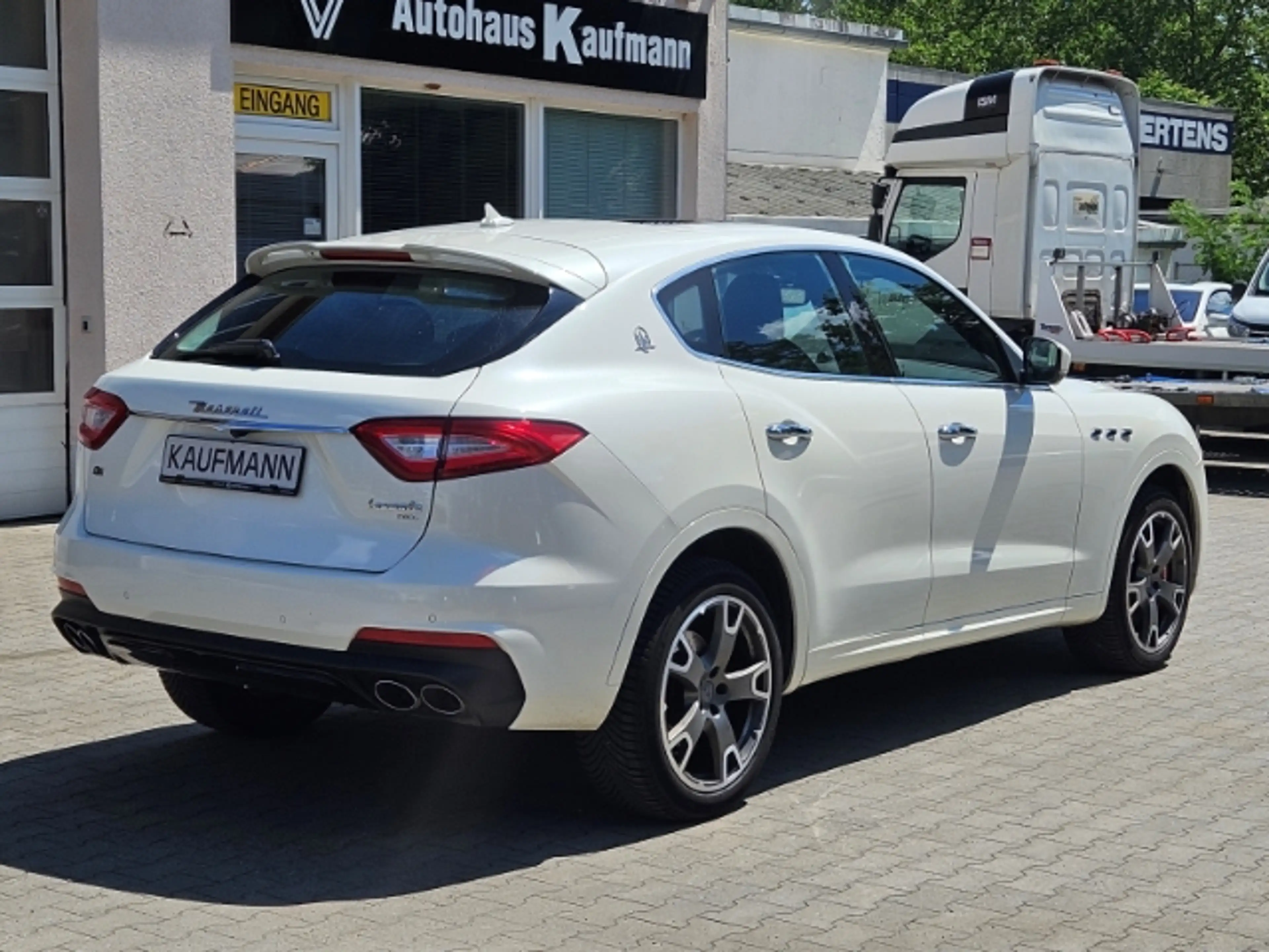 Maserati Levante Gransport Q4 — photo 4