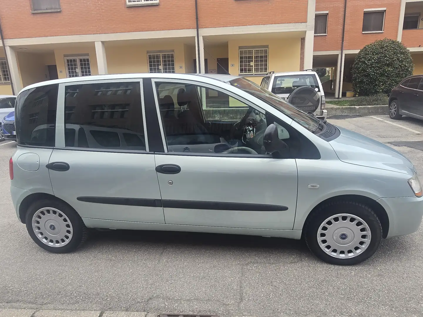 Fiat Multipla Multipla 1.6 16v SX bipower Grün - 2