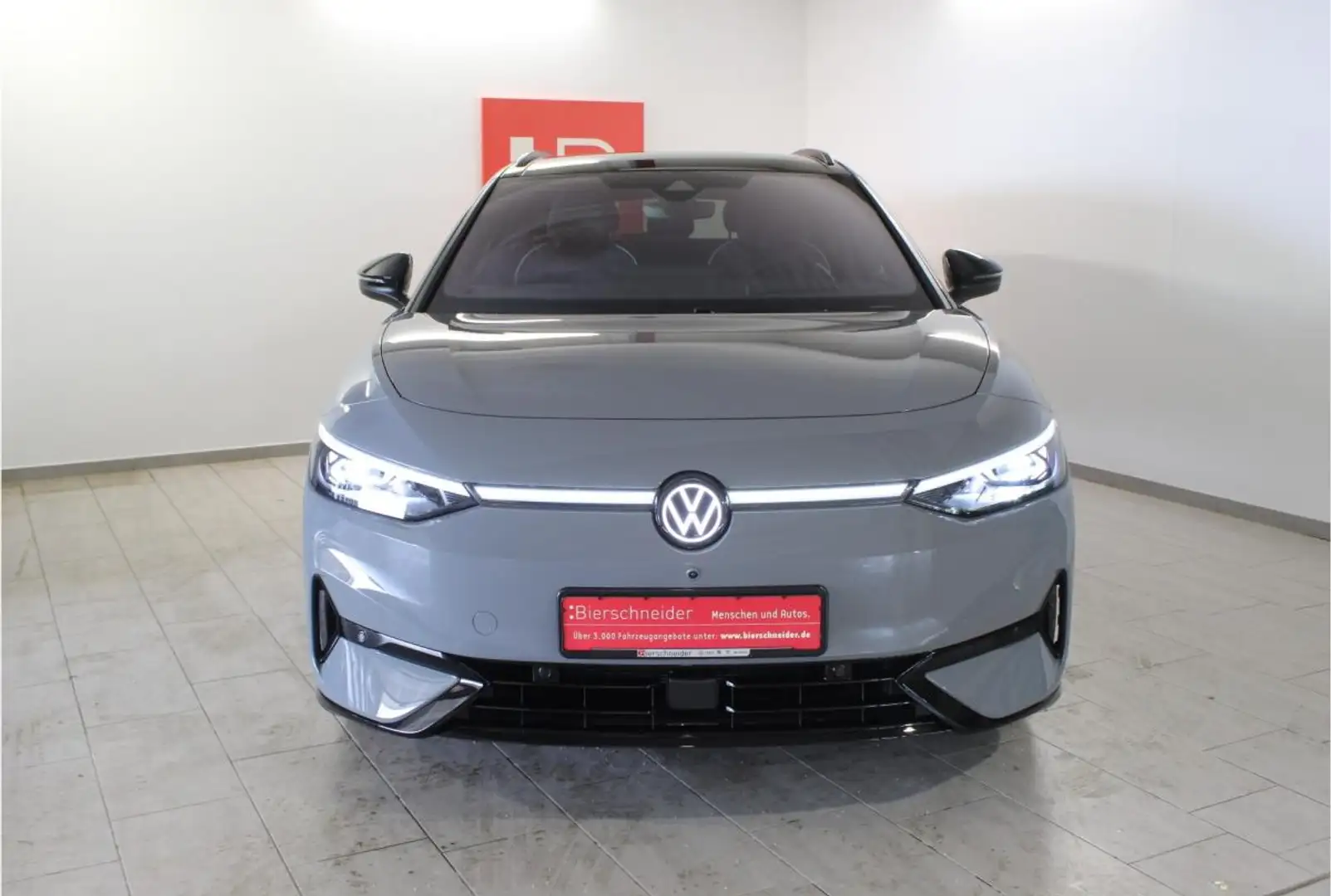 Volkswagen ID.7 Tourer Pro S 20 AHK PANO WÄPU BLACK-STYLE Grau - 2