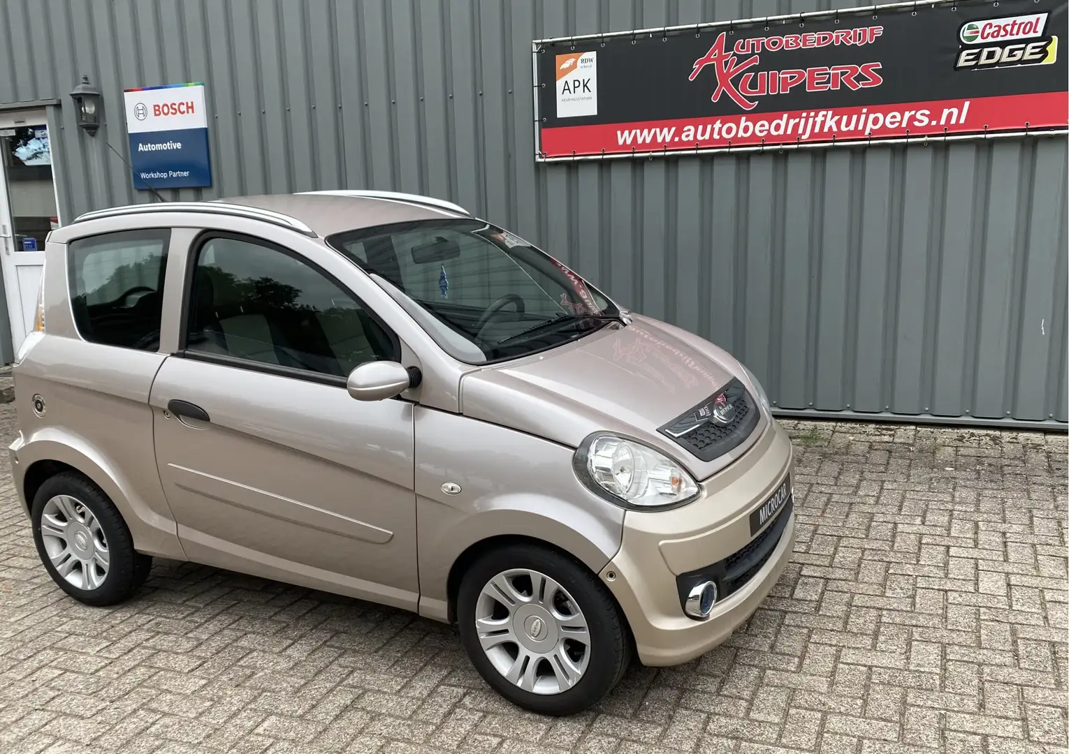 Microcar M.Go Brommobiel SXI Automaat Leer.Lm.velgen.Audio Beige - 1