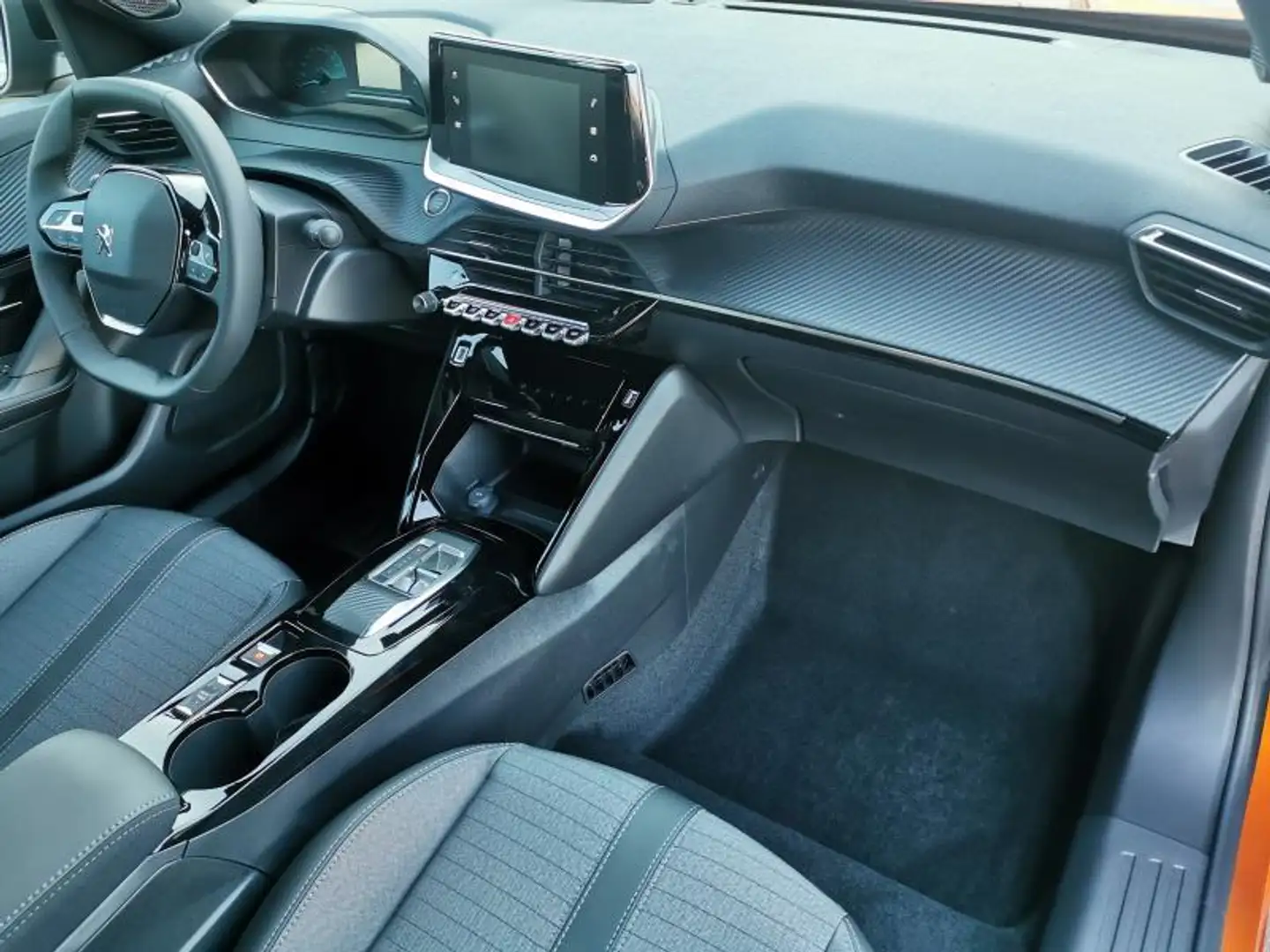 Peugeot e-2008 Allure Orange - 2