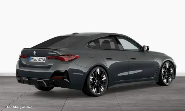 BMW 4 Series view 2