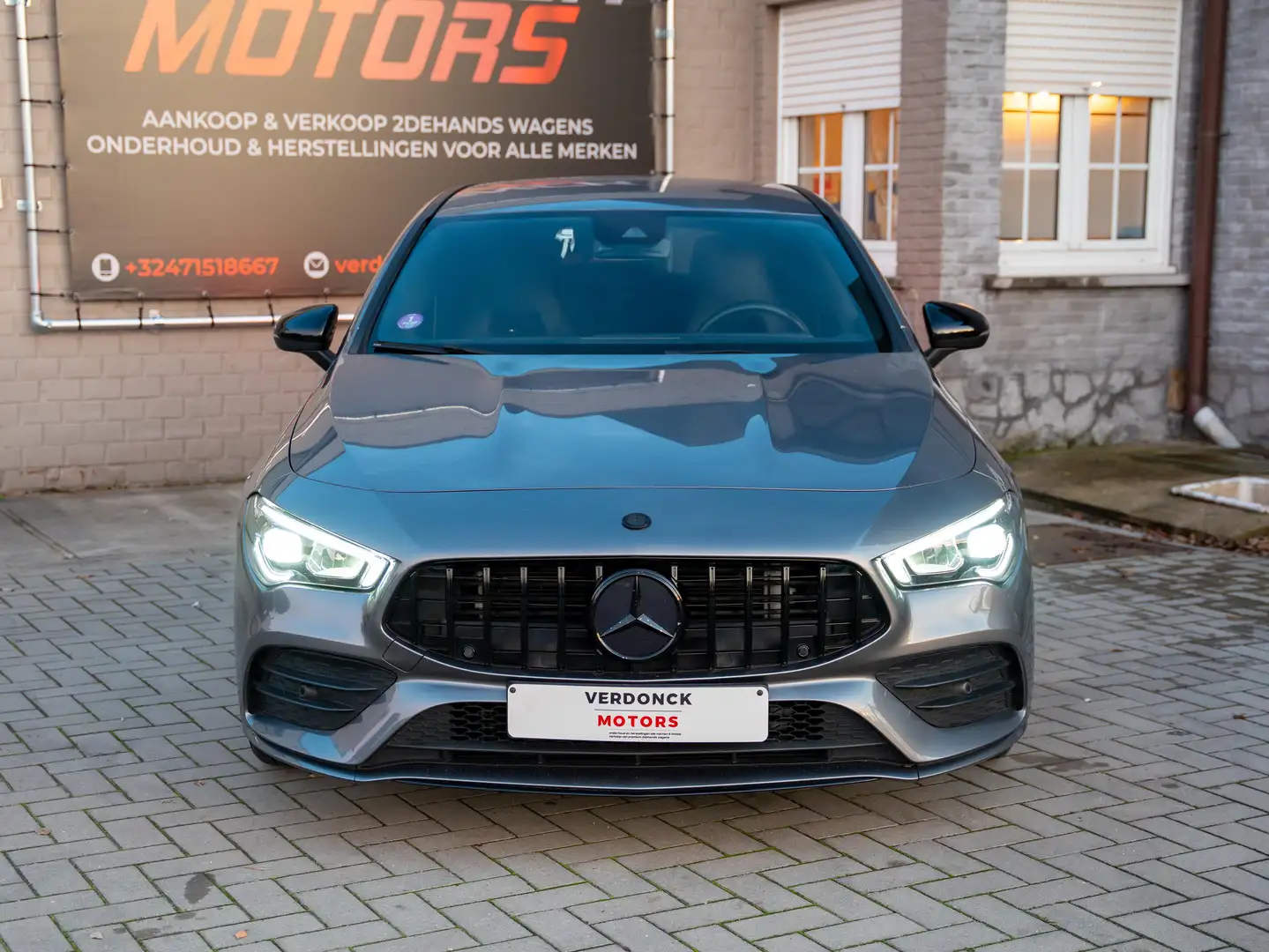 Mercedes-Benz CLA 180 CLA 180 Shooting Brake 7G-DCT AMG Line - 2