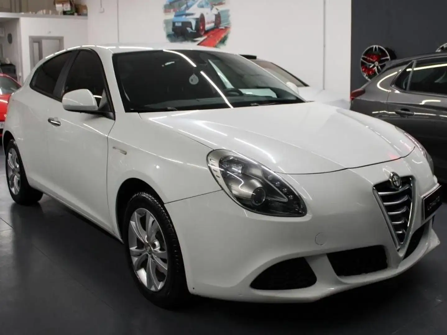 Alfa Romeo Giulietta Giulietta III  1.6 jtdm Distinctive E5+ Alb - 1