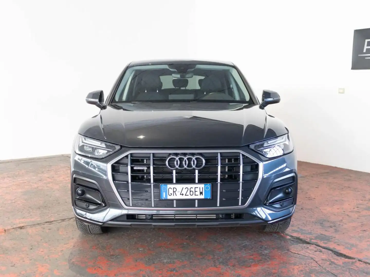 Audi Q5 Sportback 50 TSFI E Business Advanced S-tronic Grigio - 2