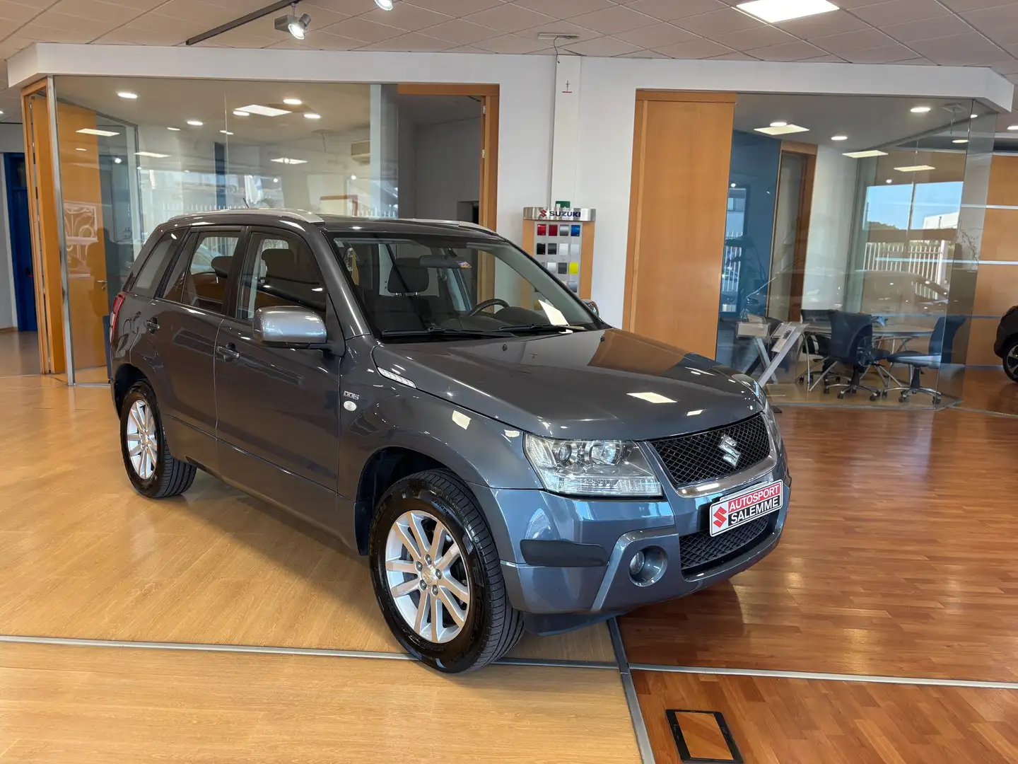 Suzuki Grand Vitara Grand Vitara 5p 1.9 ddis Executive Grigio - 2